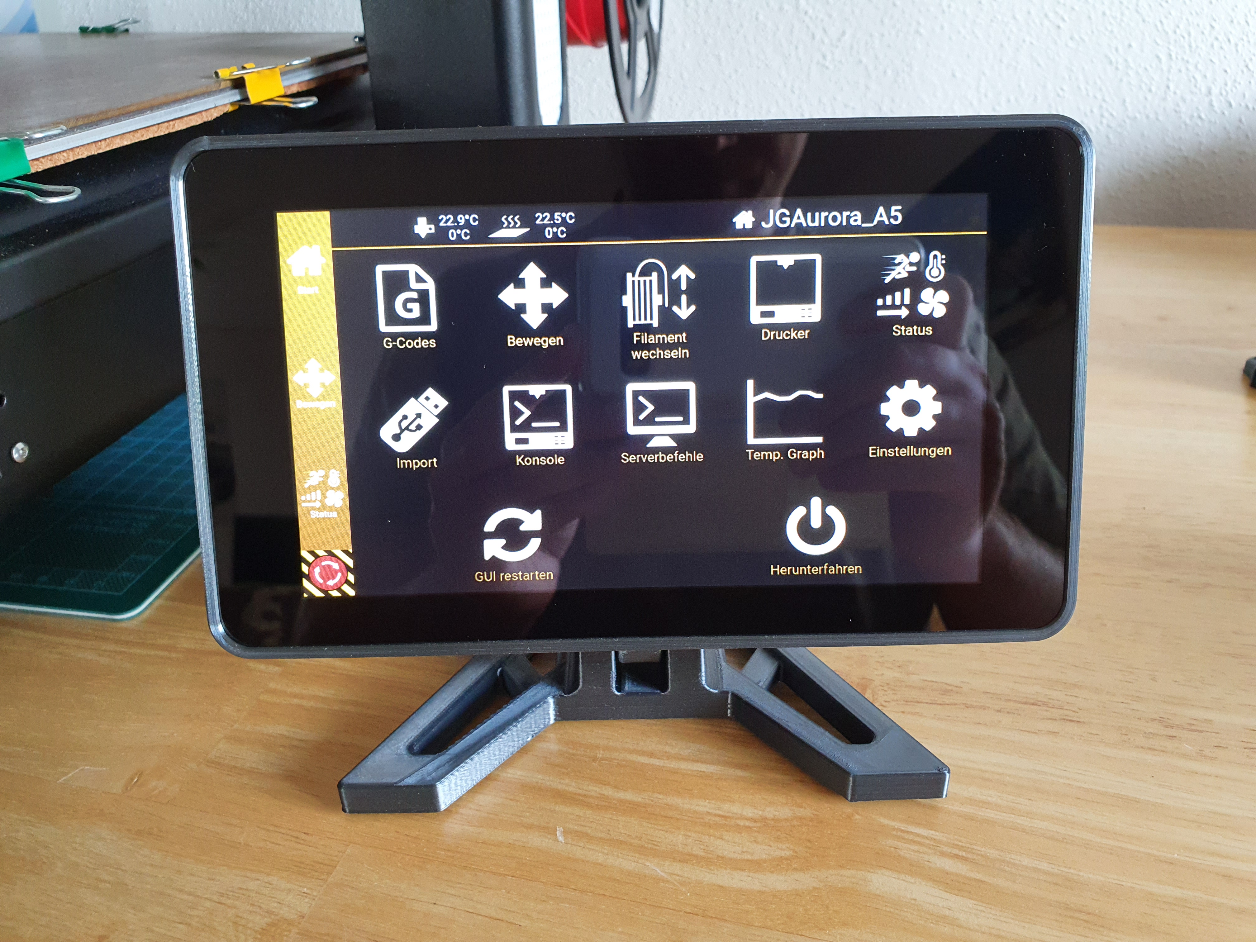7 inch Raspberry Display frame holder with SD card extantion