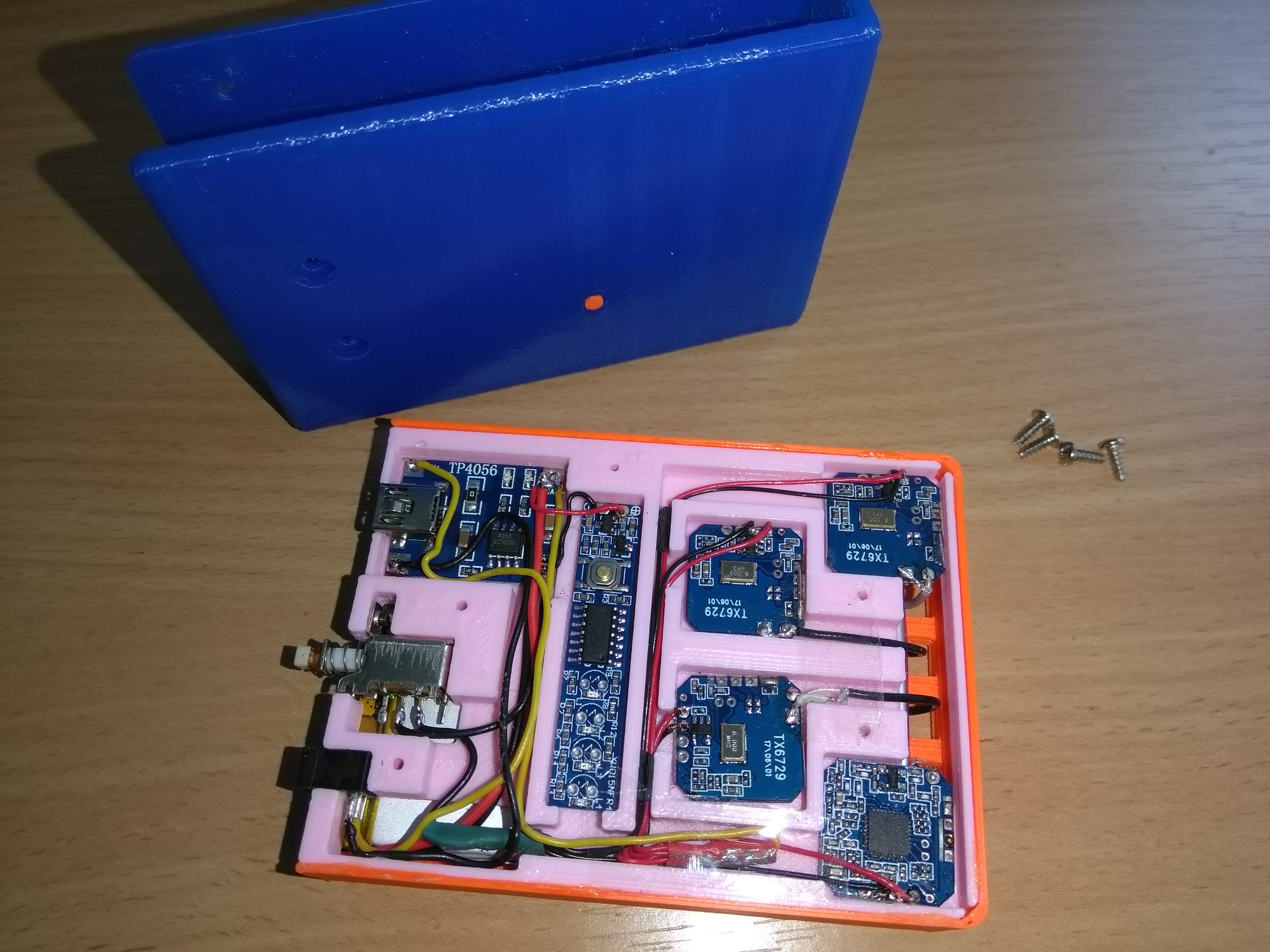 Enclosure for wifi jammer