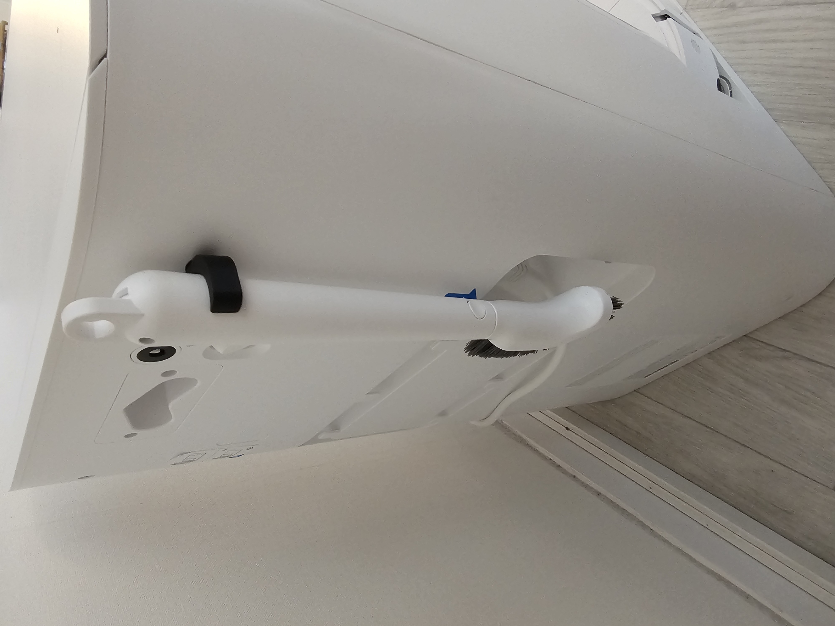 Dreame L10S Pro Ultra and X40 - Hook for the brush