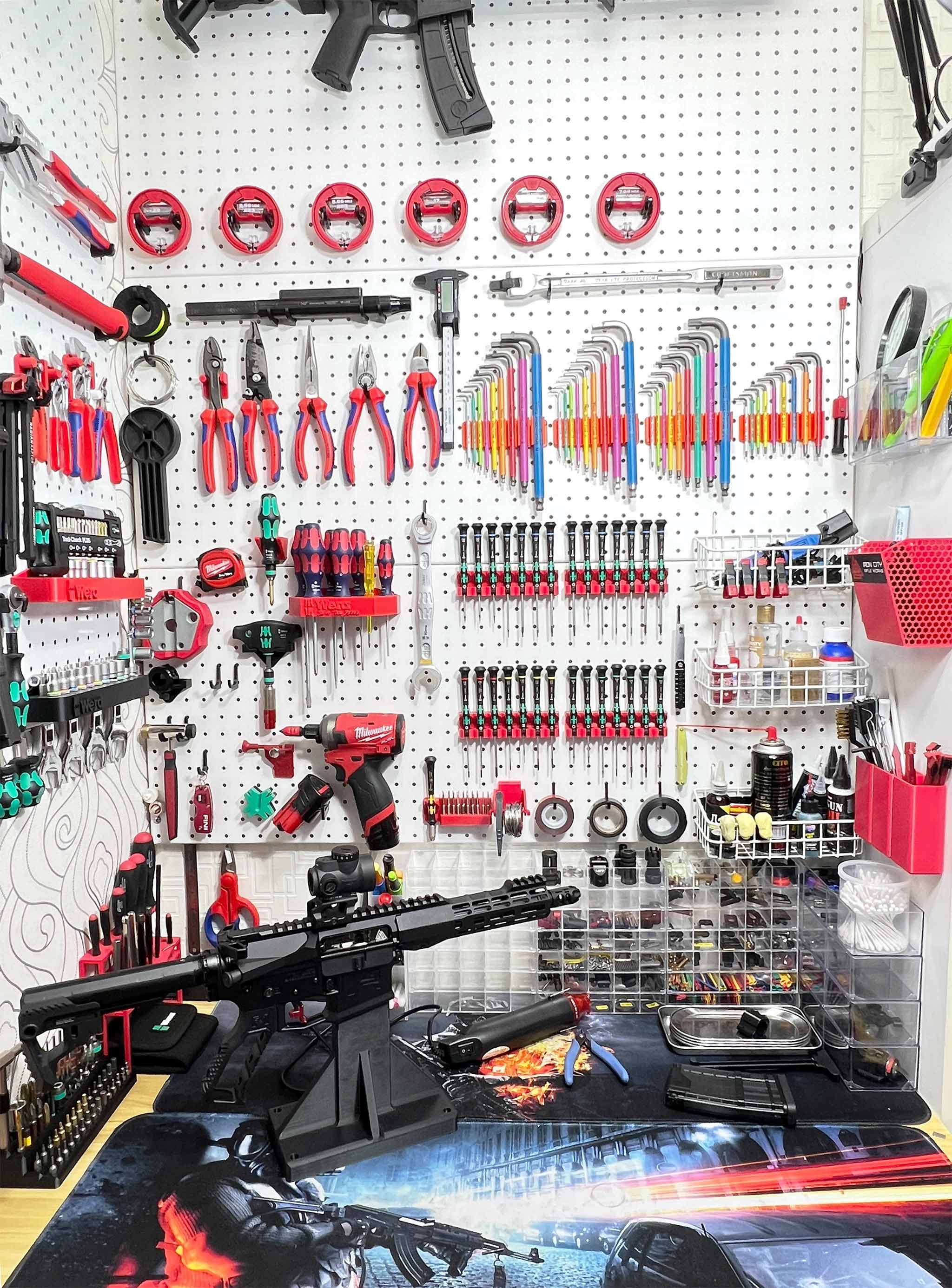 Hook with Snap lock for Pegboard