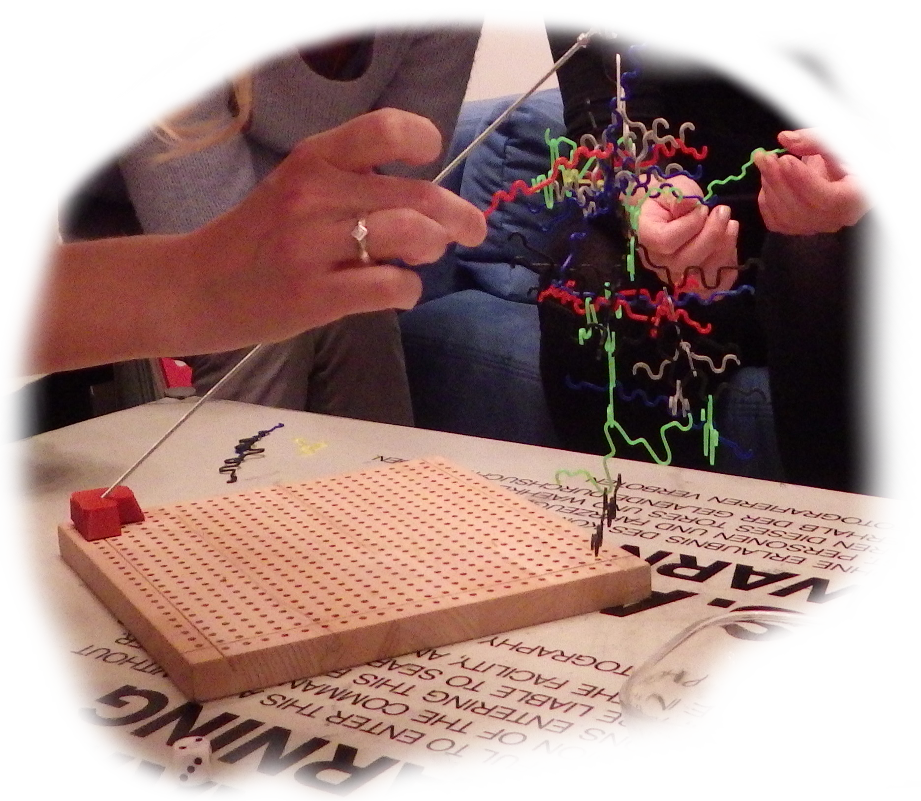 Makerboard Game #3: SUSPENsion-baseD balance game