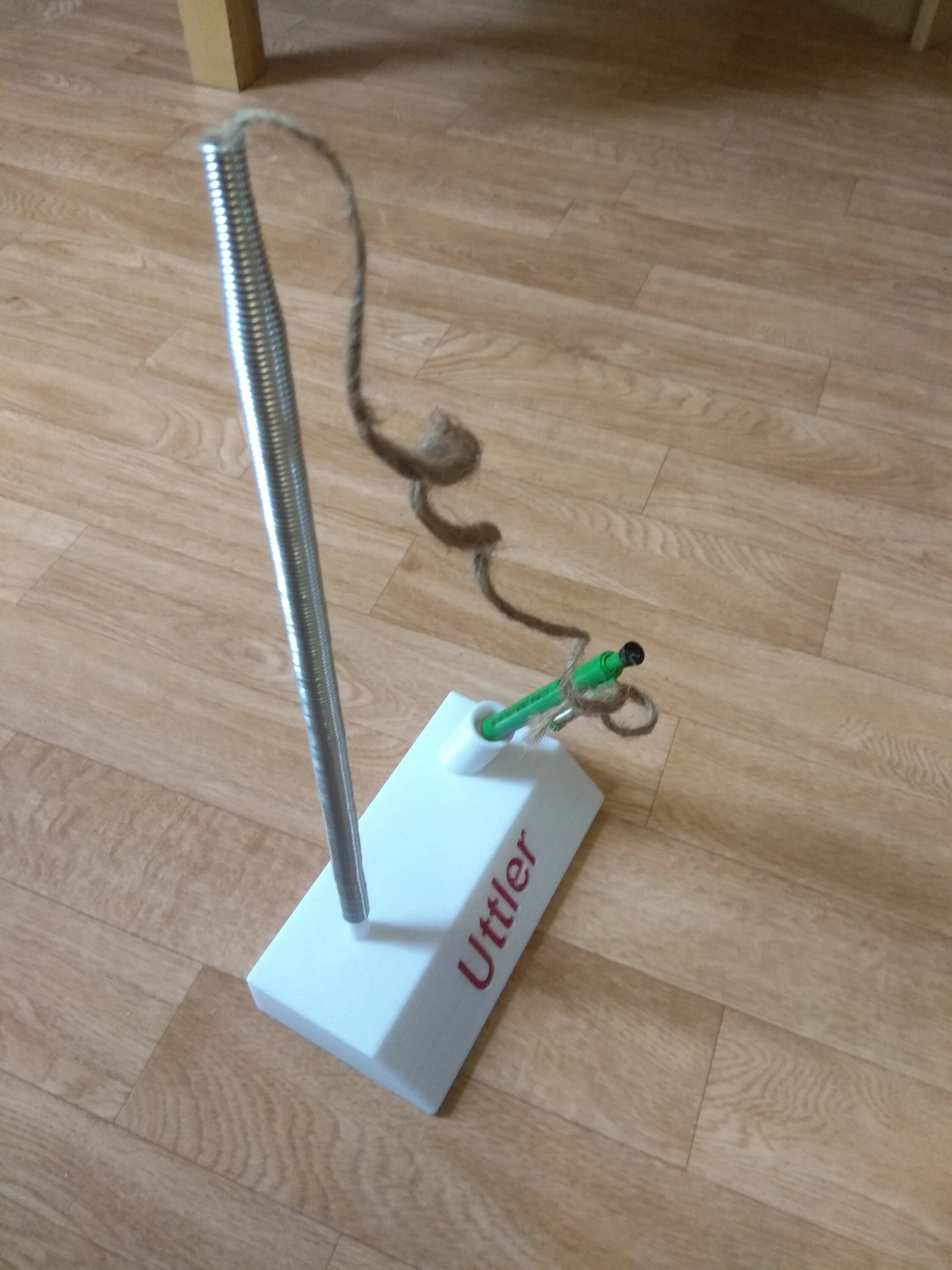 Kugelschreiber Halter mit Feder