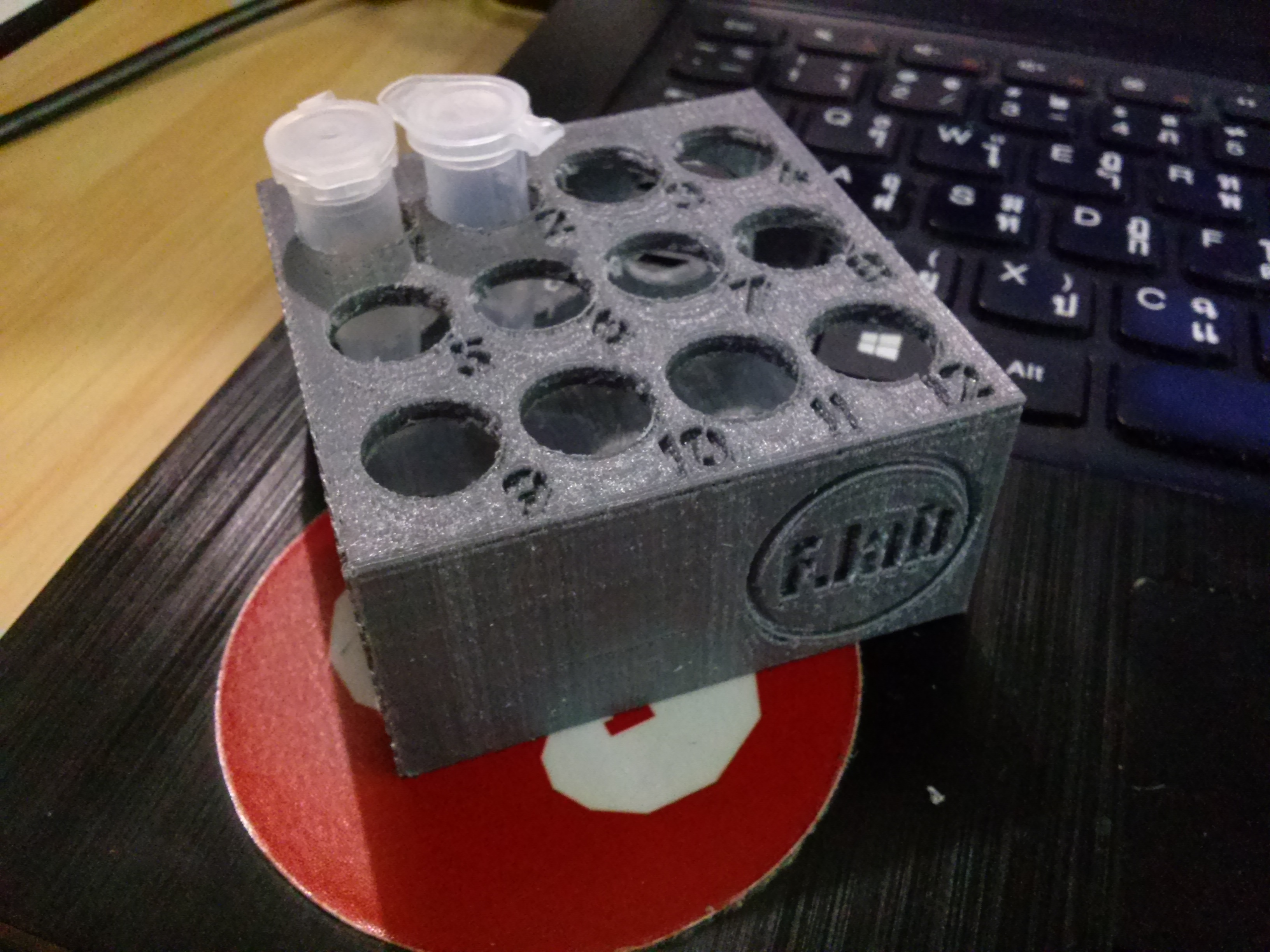 DIYbio Tube Block