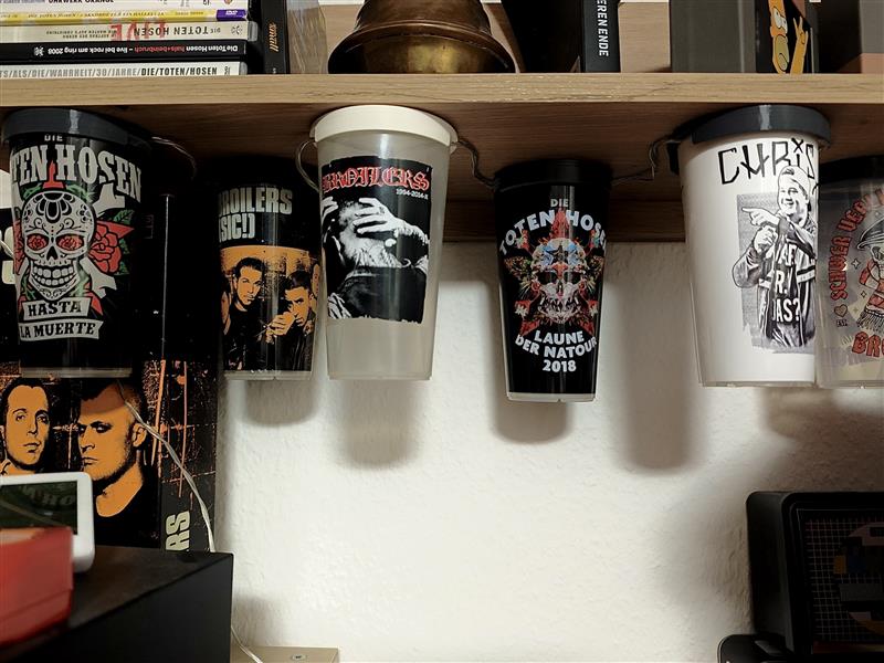 Becher-Halter für Konzertbecher mit optionaler Lichterkette