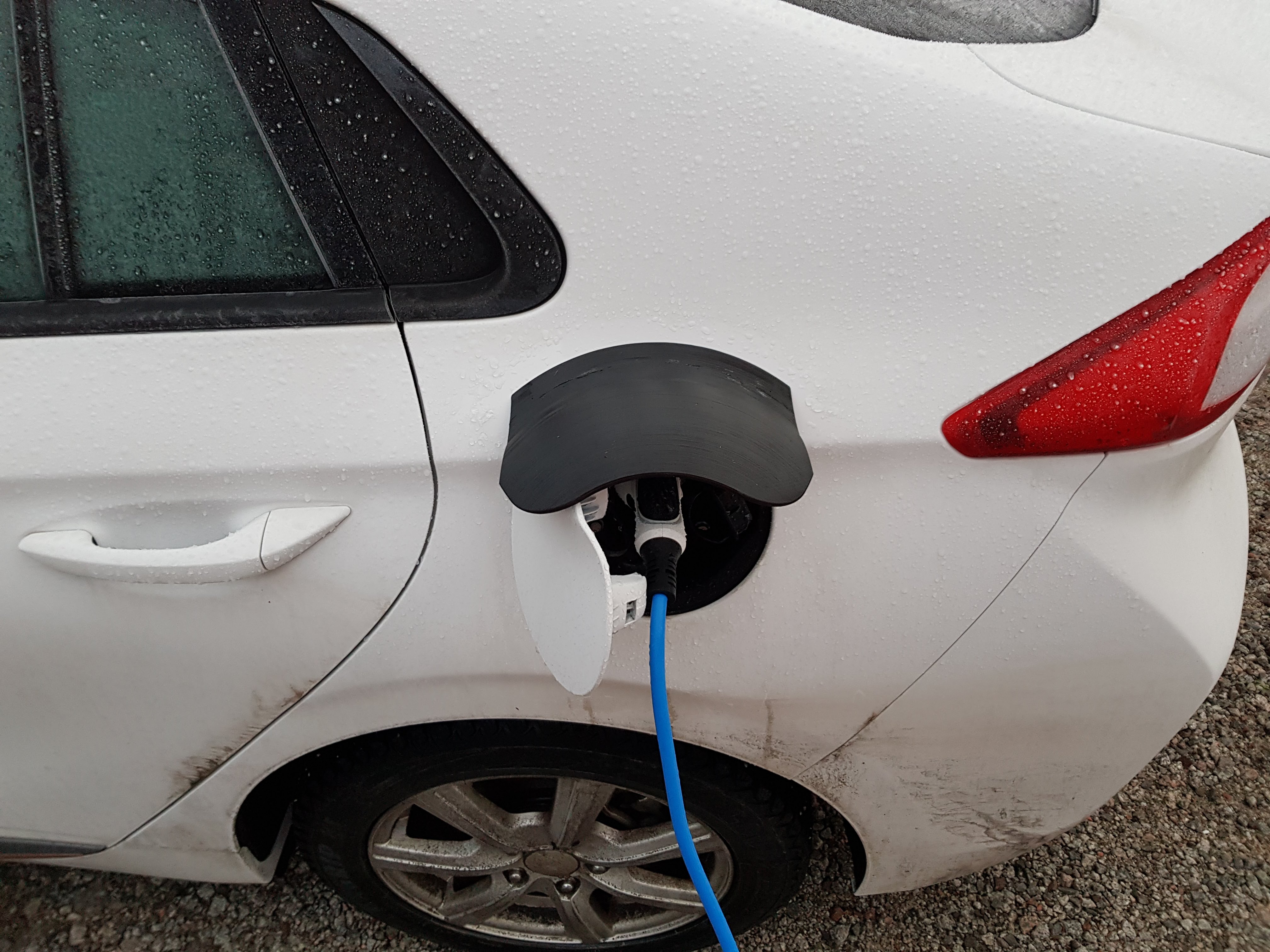 Magnetic Ioniq Electric charge port cover