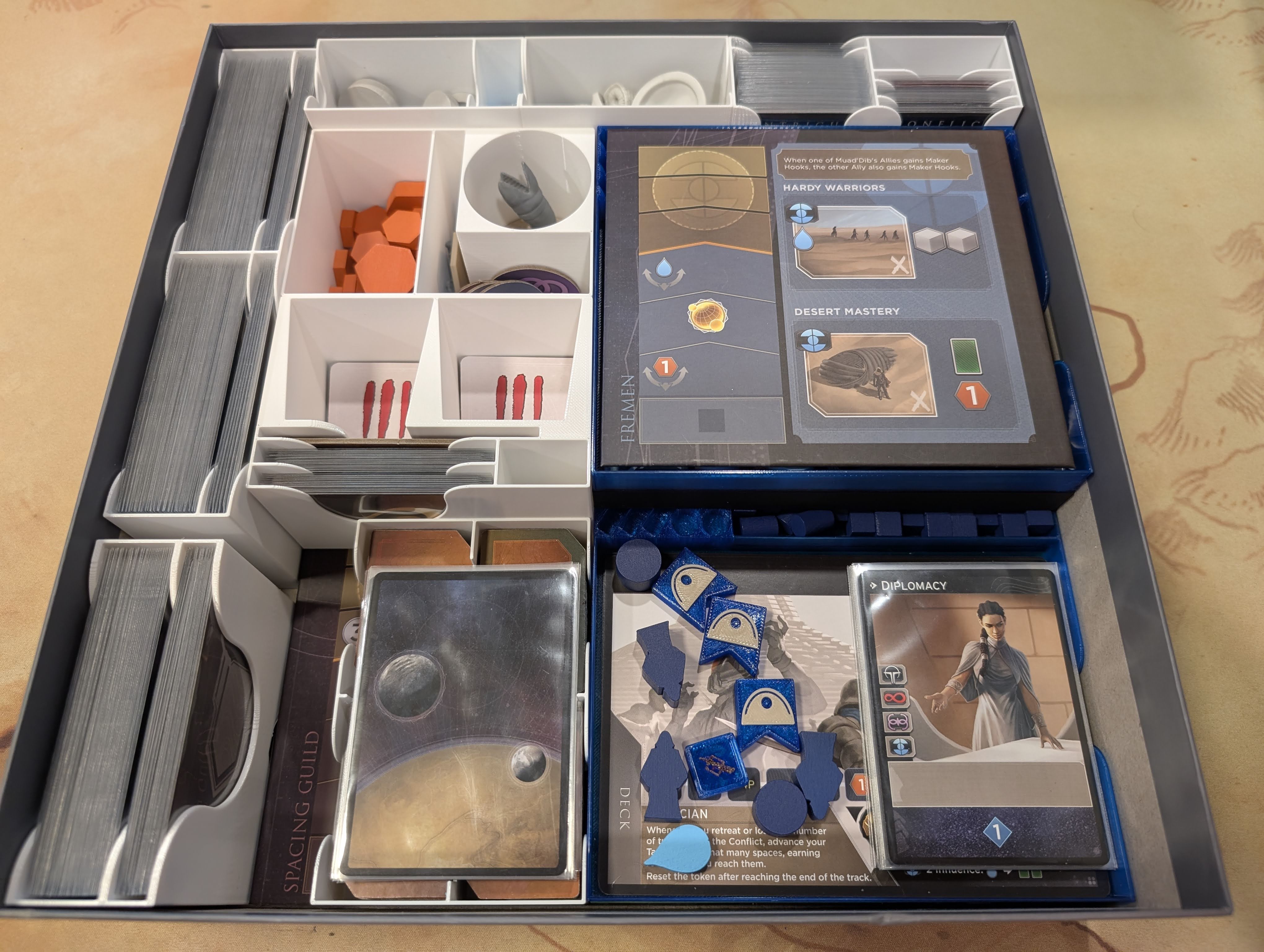 Dune Imperium Uprising Box Insert/Organizer w/ Bloodlines Expansion supports sleeved cards