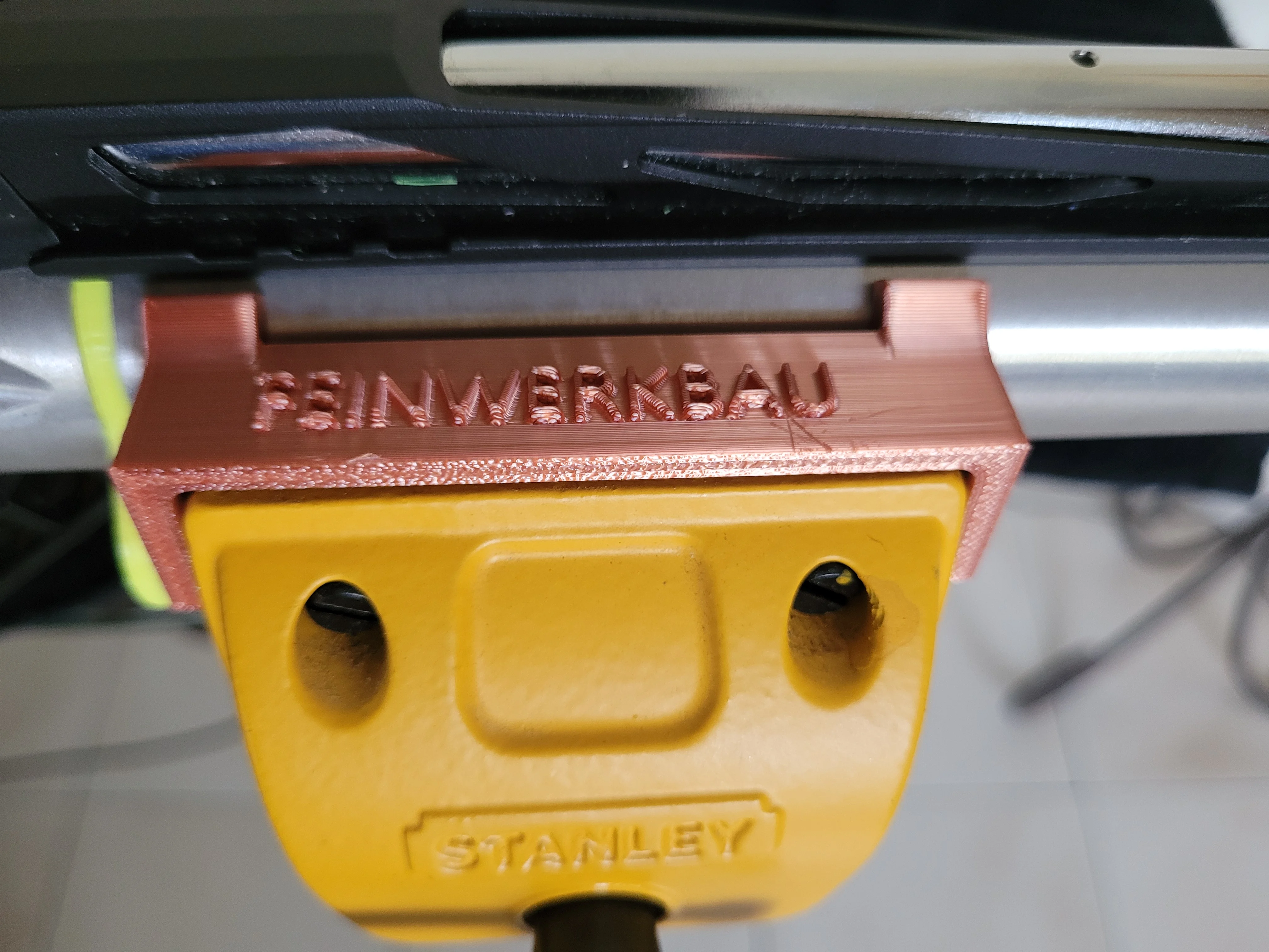 Tool for holding on workbench vice on ball joint, 75 mm - 1-83-069 Stanley™ for 10 meters sports shooting pistol Feinwerkbau P8x-P85, Morini, Steyr LP-LP50
