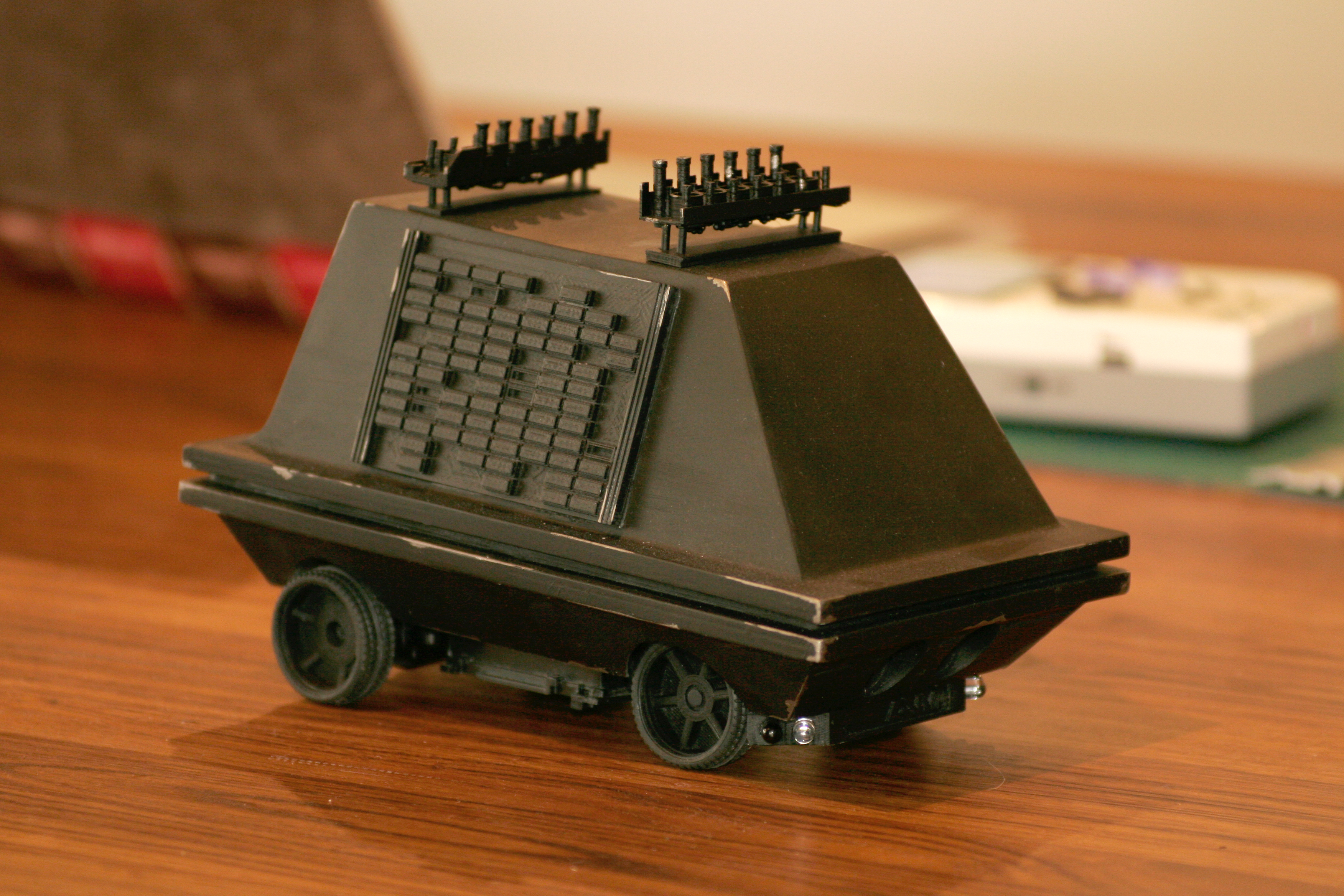 STAR WARS MSE-6 mouse droid body for 1:24  RC Car chassis