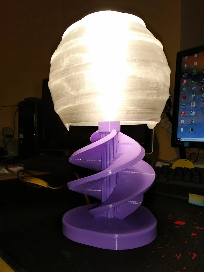 Lampe de chevet - bedside lamp