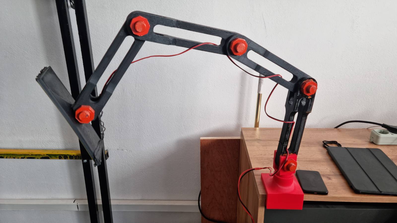 workshop lamp arm