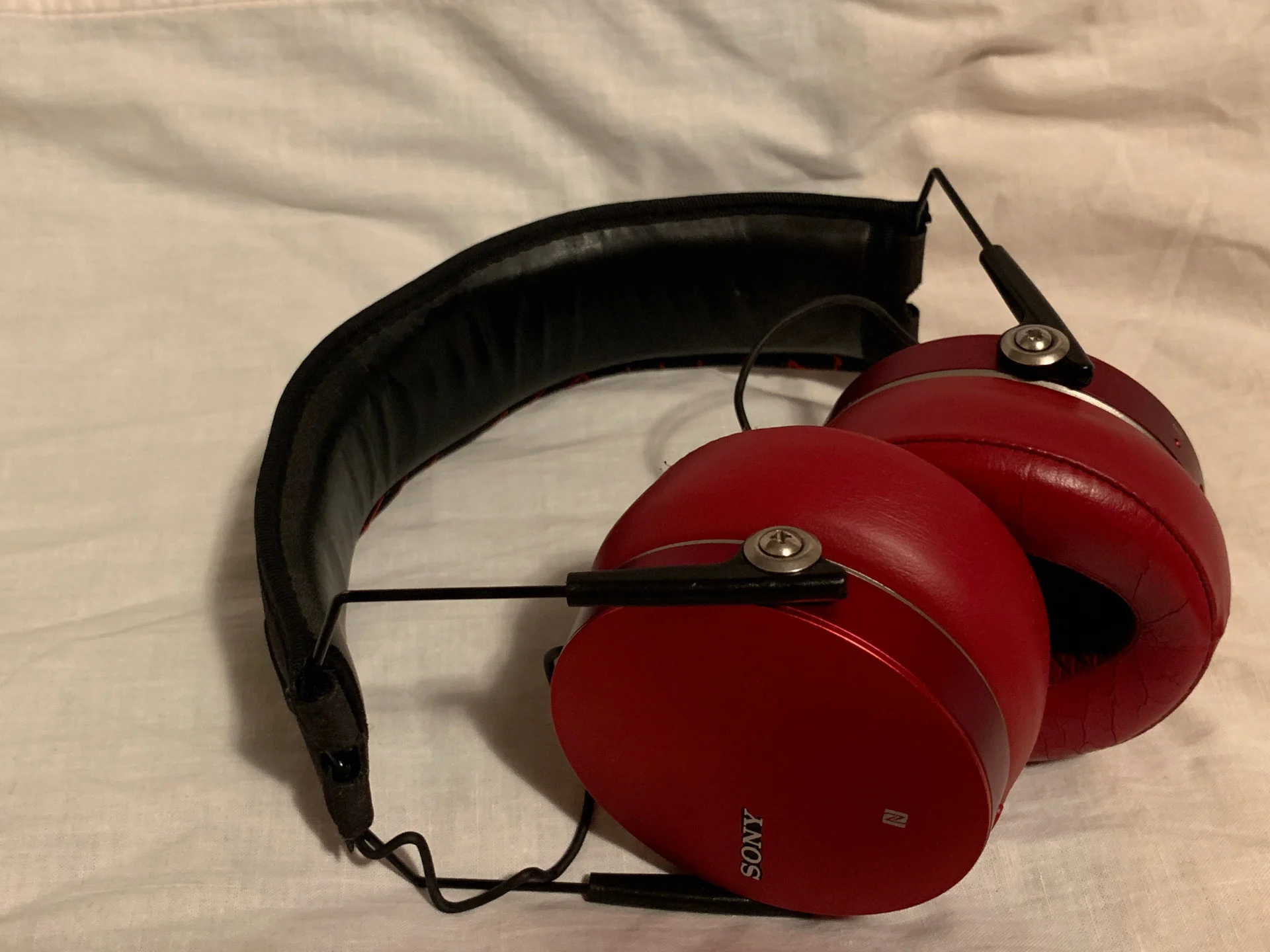 Immortal Sony MDR-XB950
