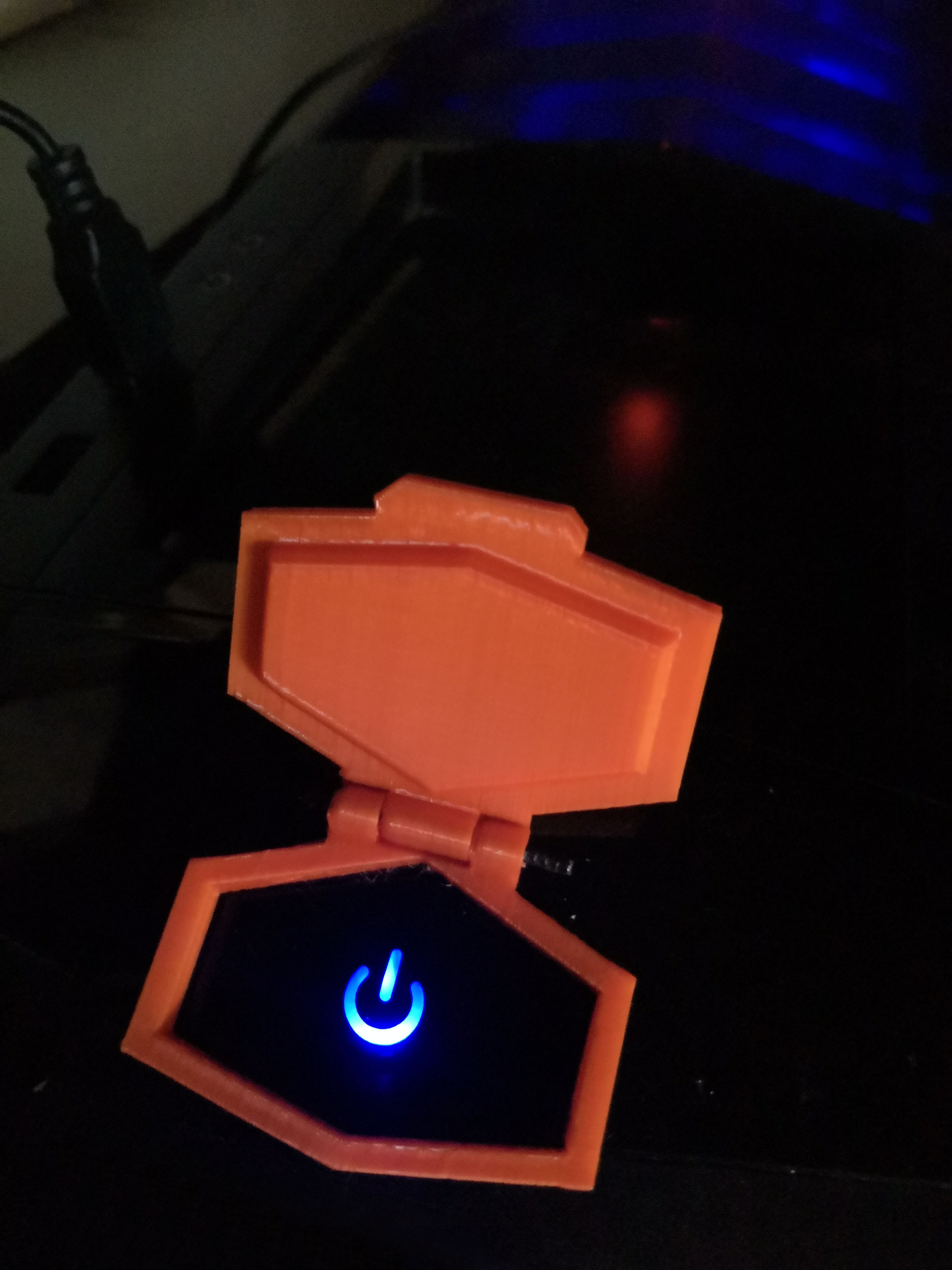 Zalman Z11 PLUS power button cover