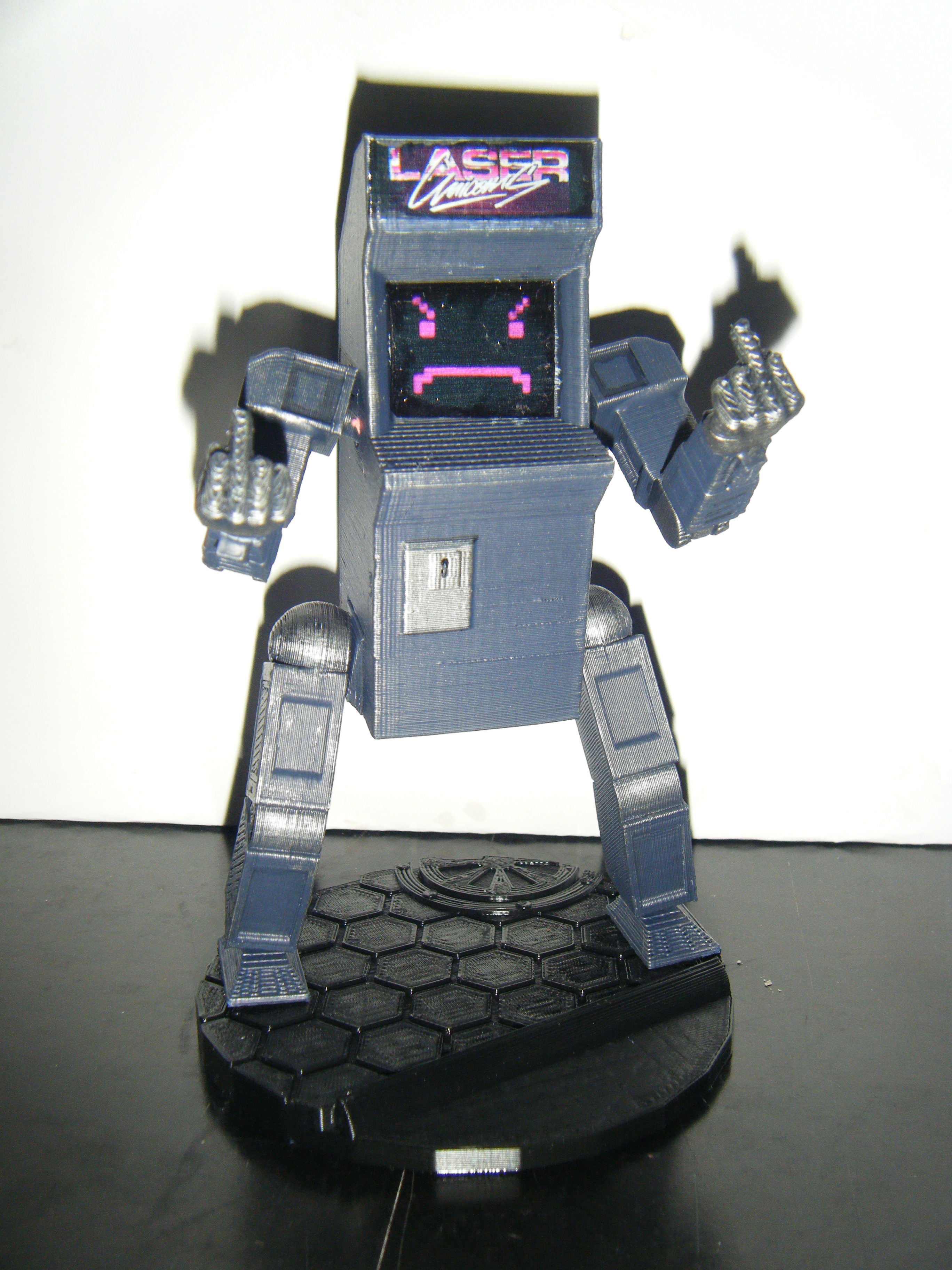 Arcade cabinet Robot