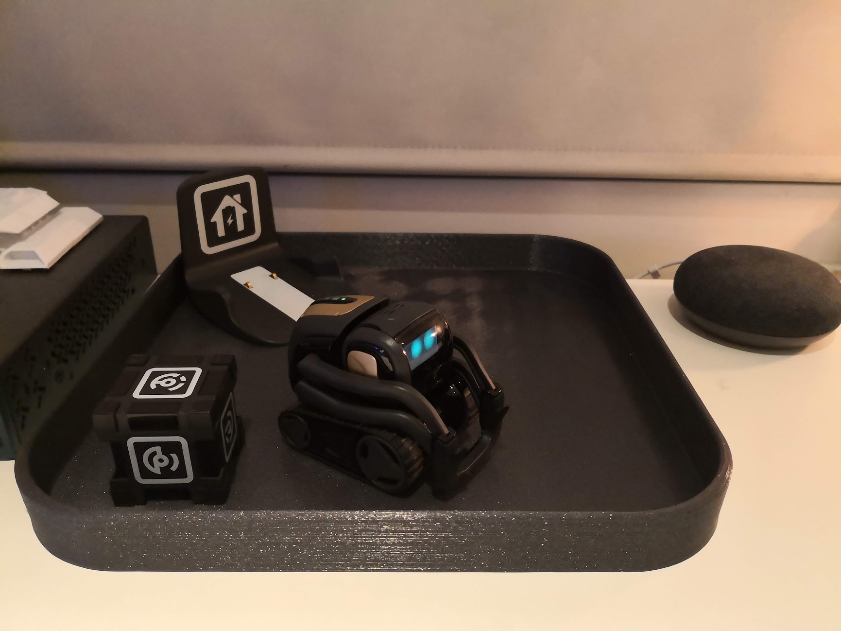 Tray for Anki Vector