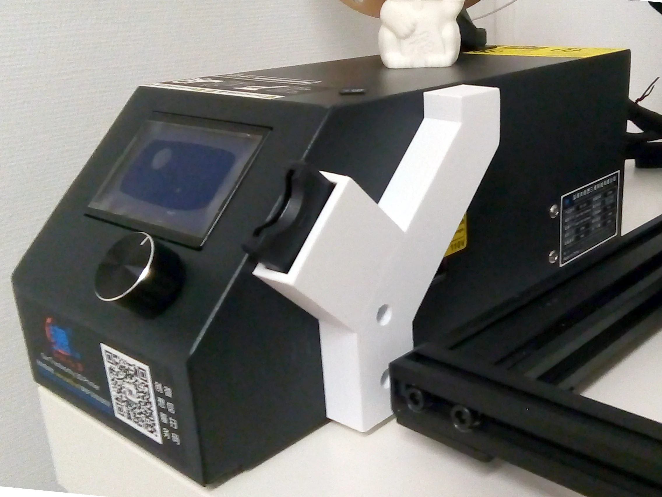 rmlc460's "SD Card Holder For Creality CR10" Remix - Original Screws