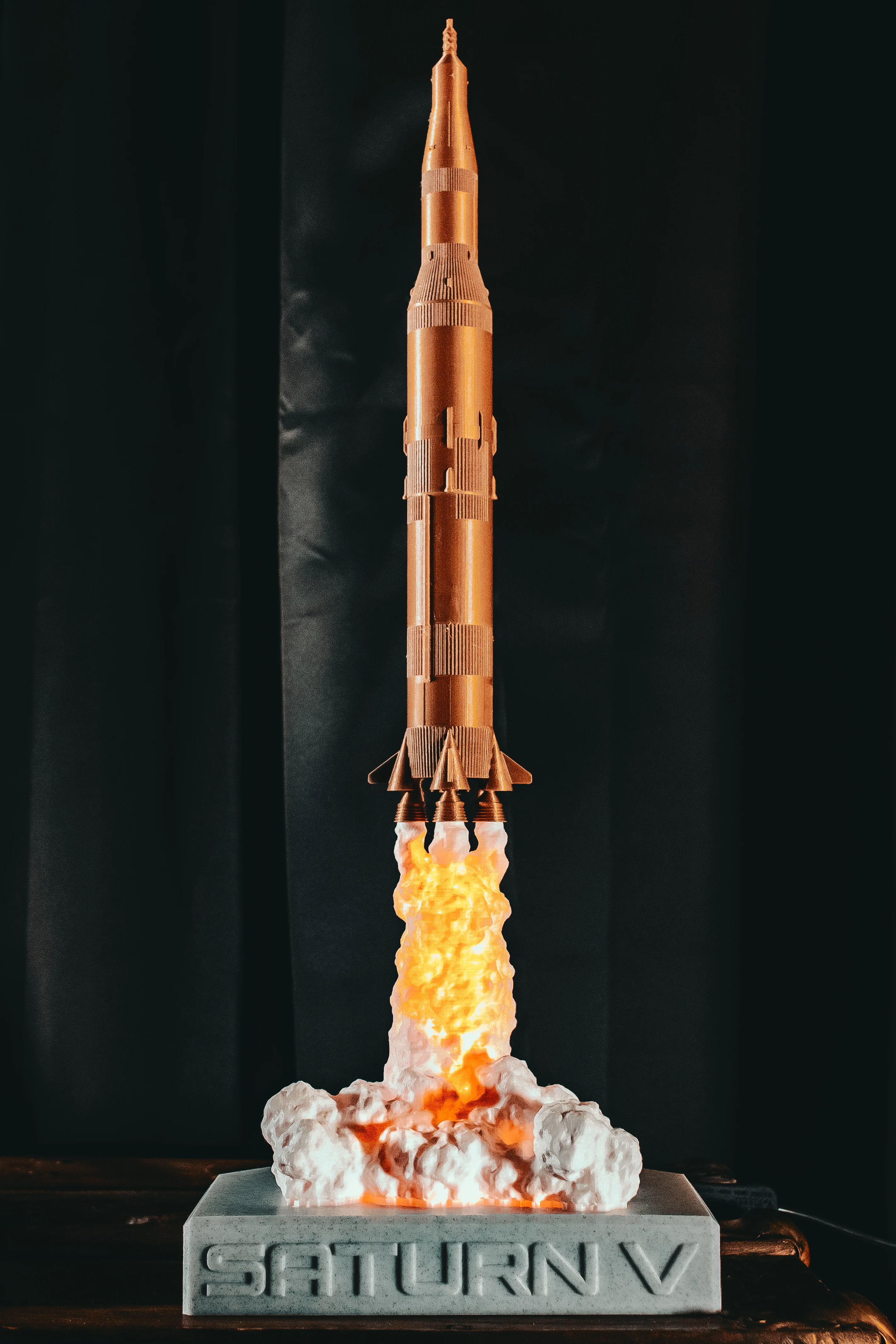 Saturn V Animated Display Lamp