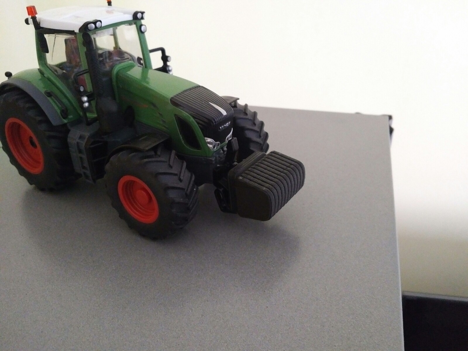 Frontal ballast for Siku 1/32 tractor