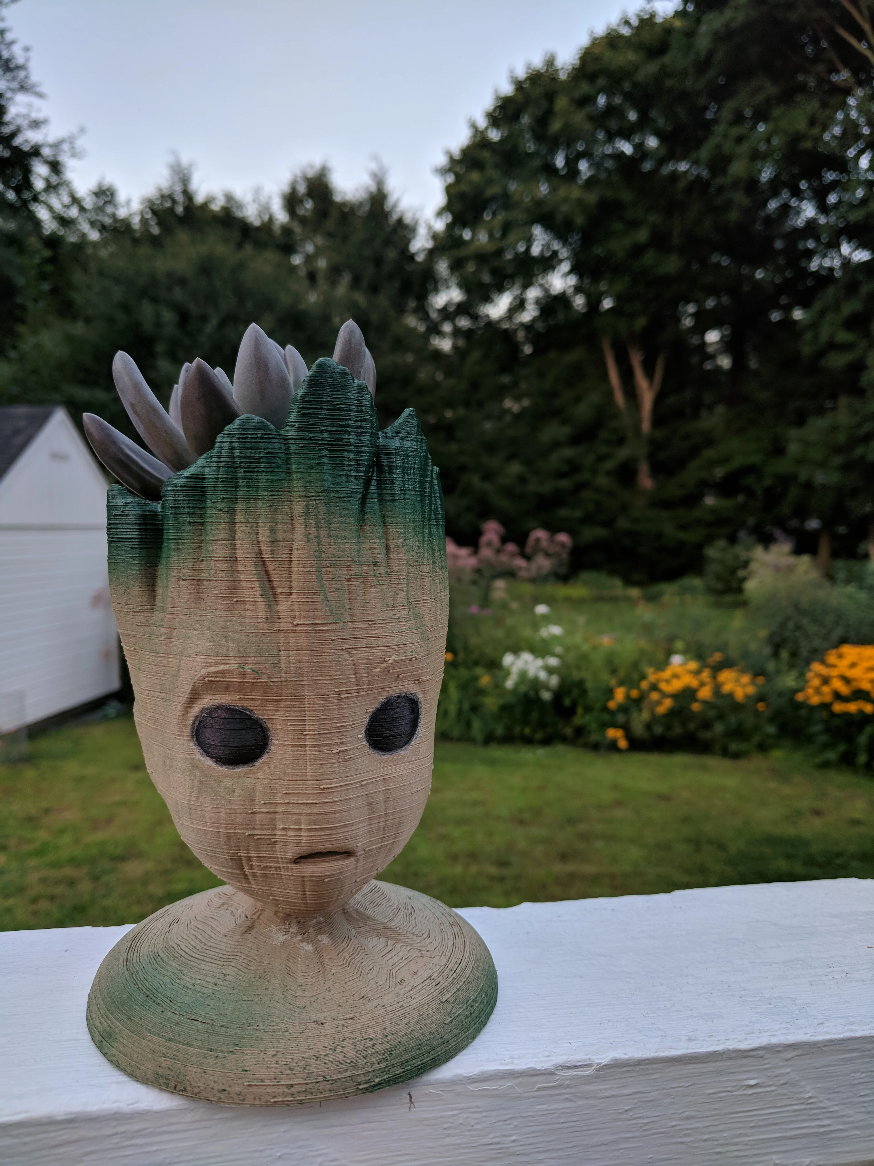 Groot Head Planter Stable