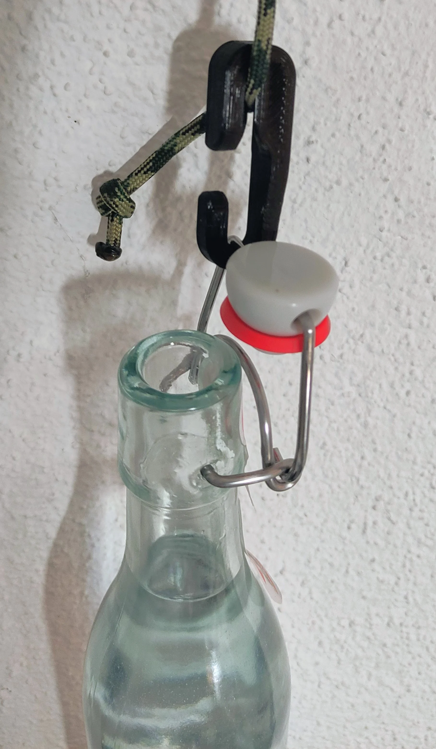 Haken für Spannleine - Rutscht nicht! No support!