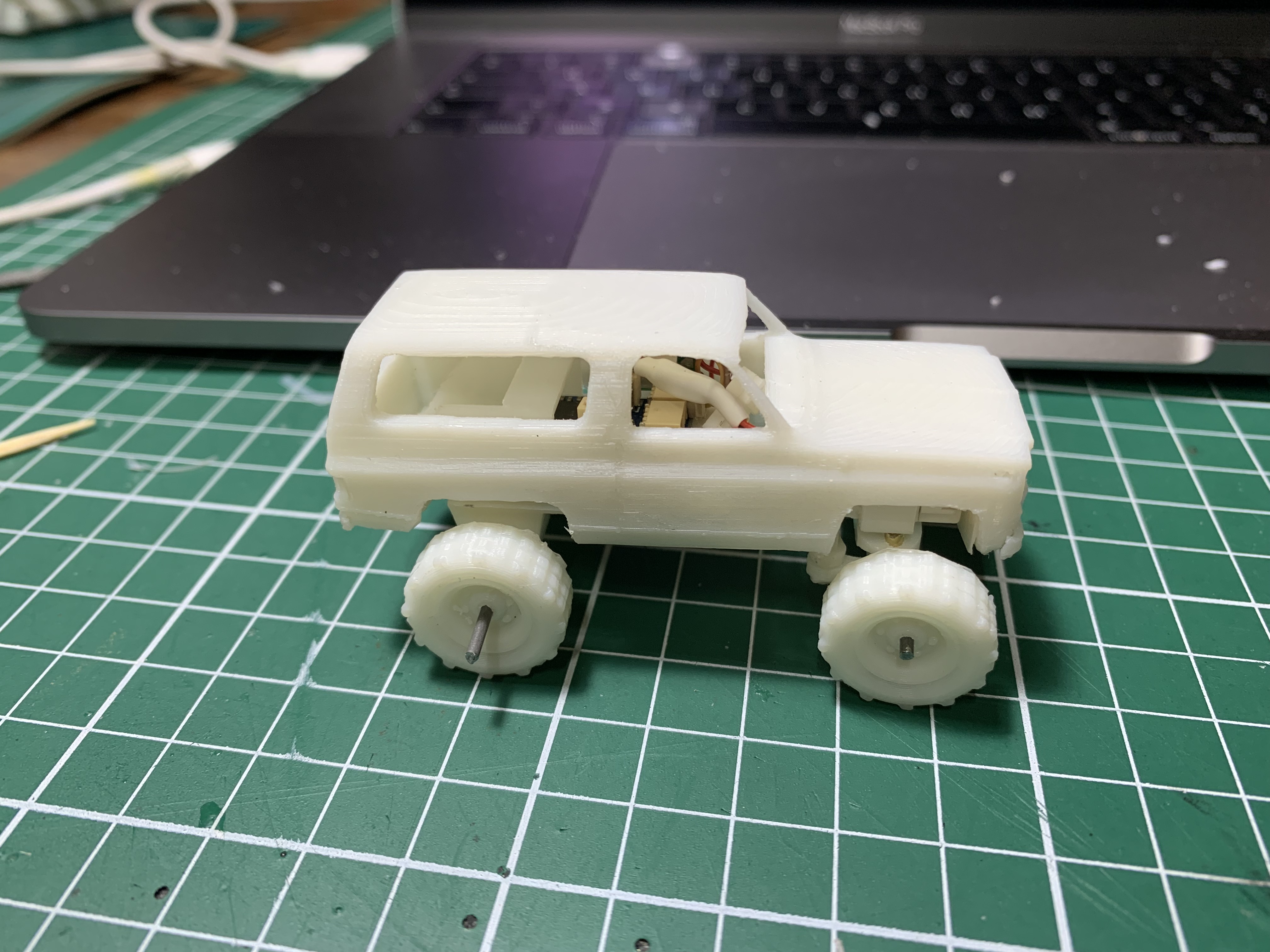 1:64 scale Crawler Blazer Radio Control