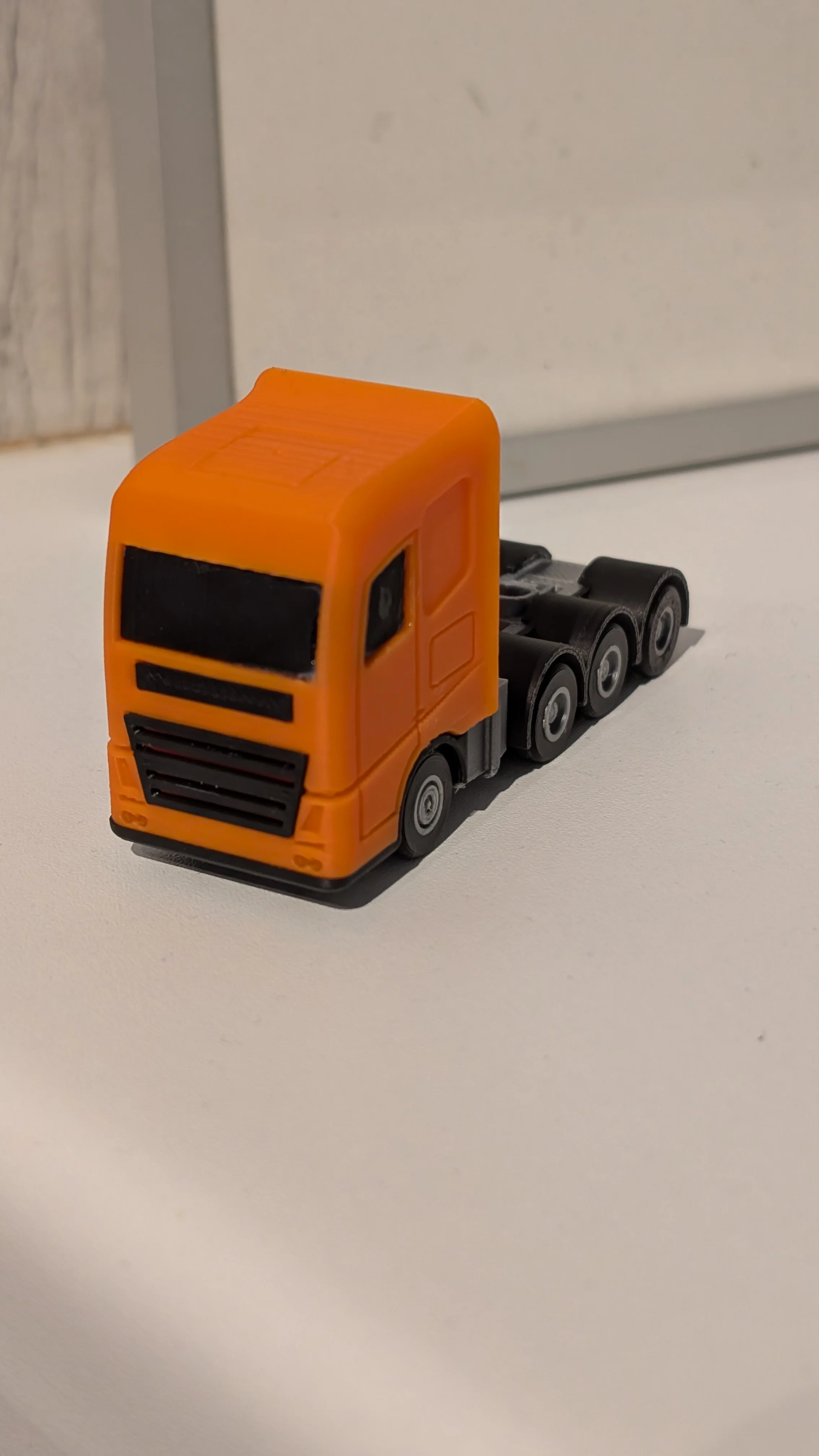 HO/1:87 scale european heavy haul truck
