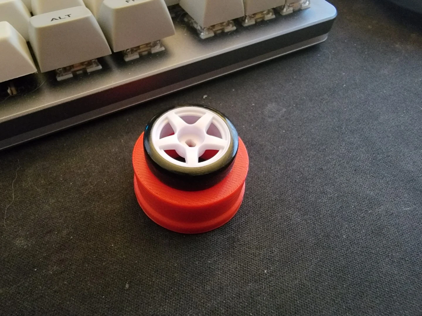 Mini Z Drift Tire Remover