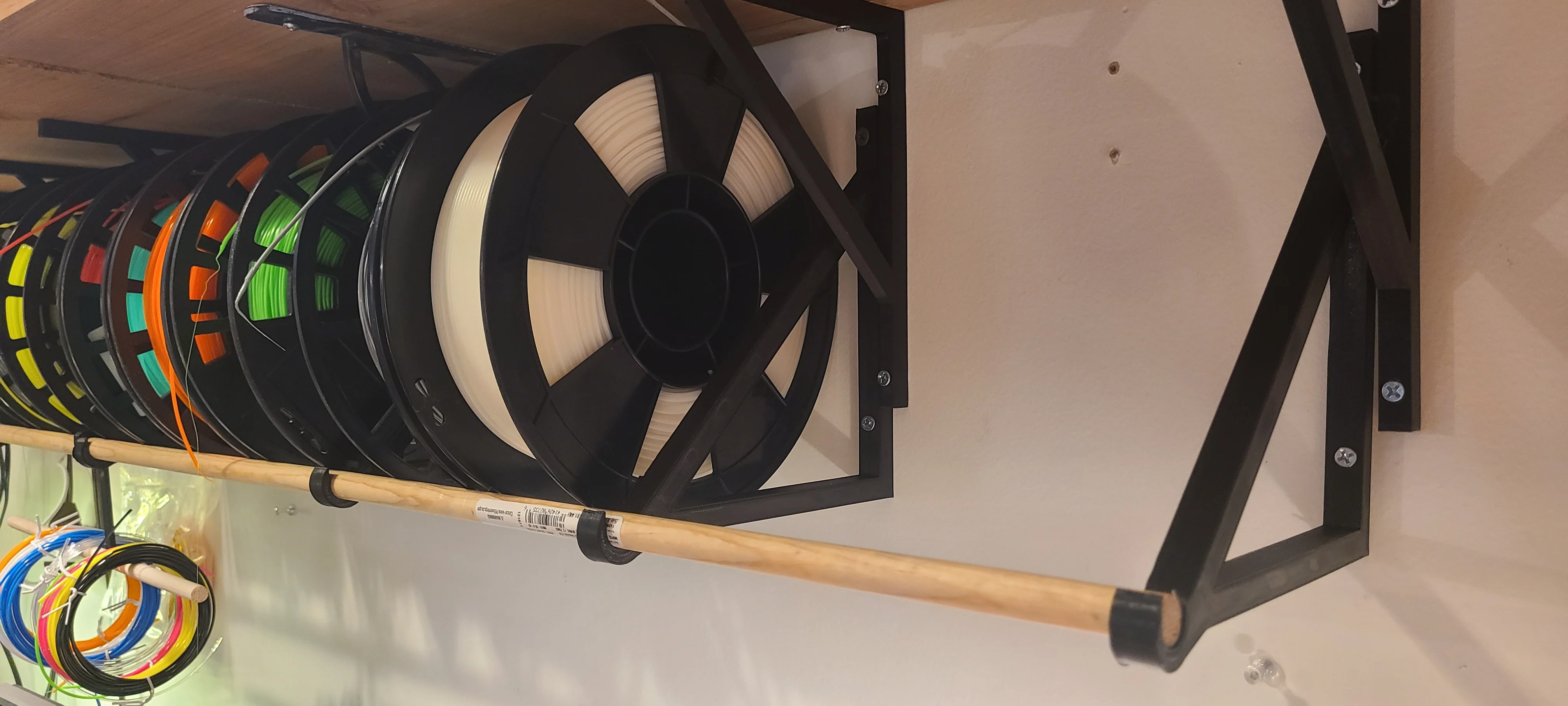 Simple Shelf Bracket for Filament Rolls