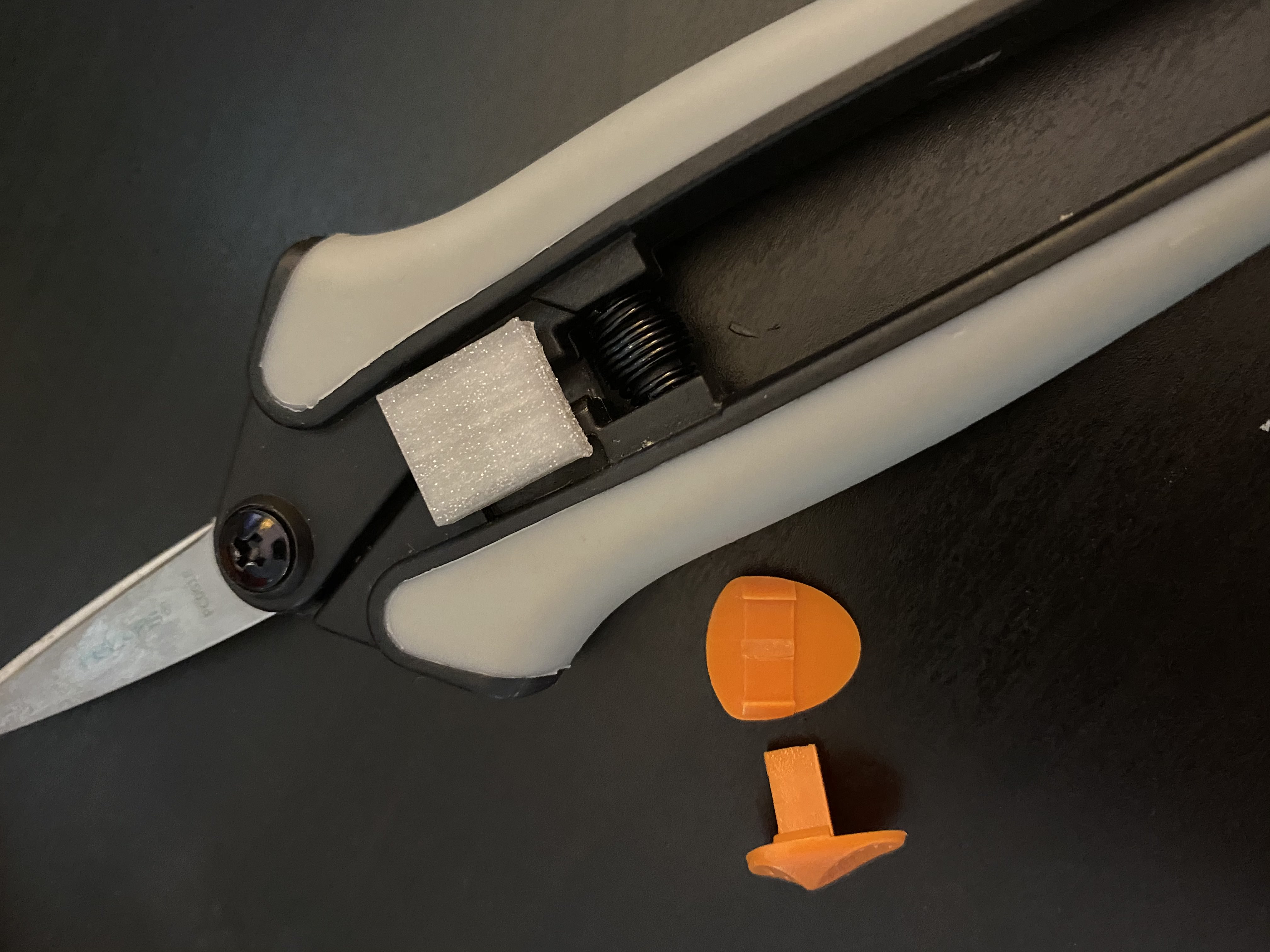 Fiskars Pruner Lock