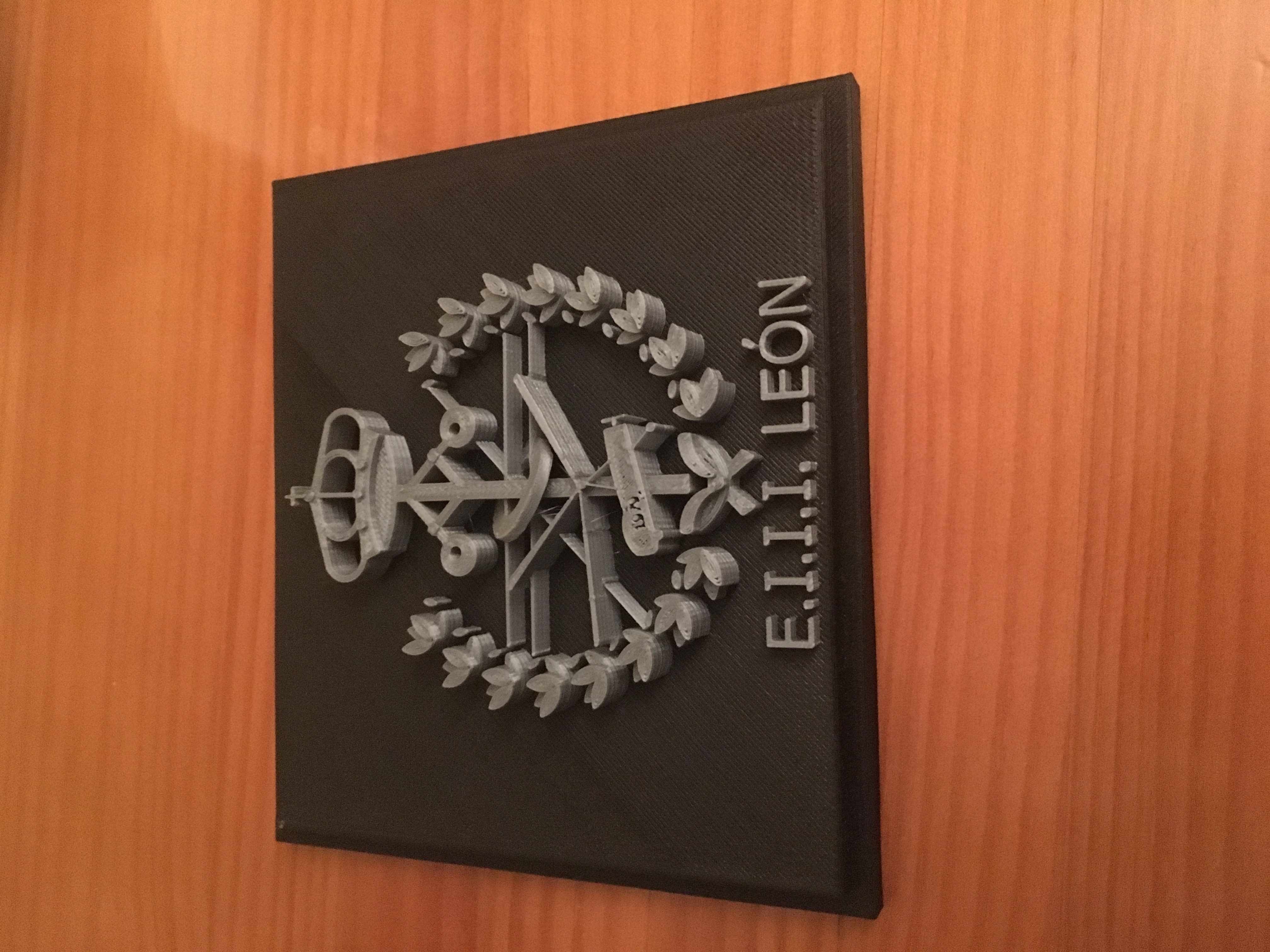 Escudo Escuela Ingenierías Universidad de León