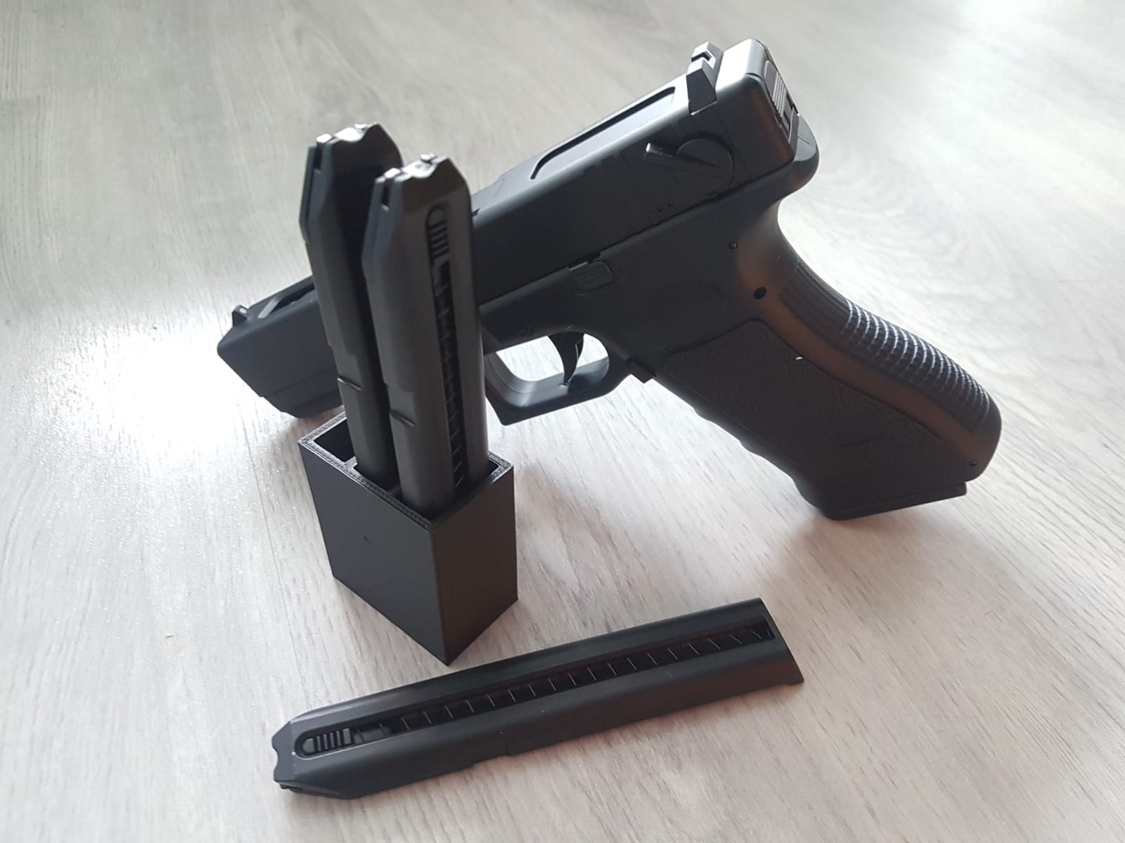 AEP Mag Stand (CYMA CM.030)