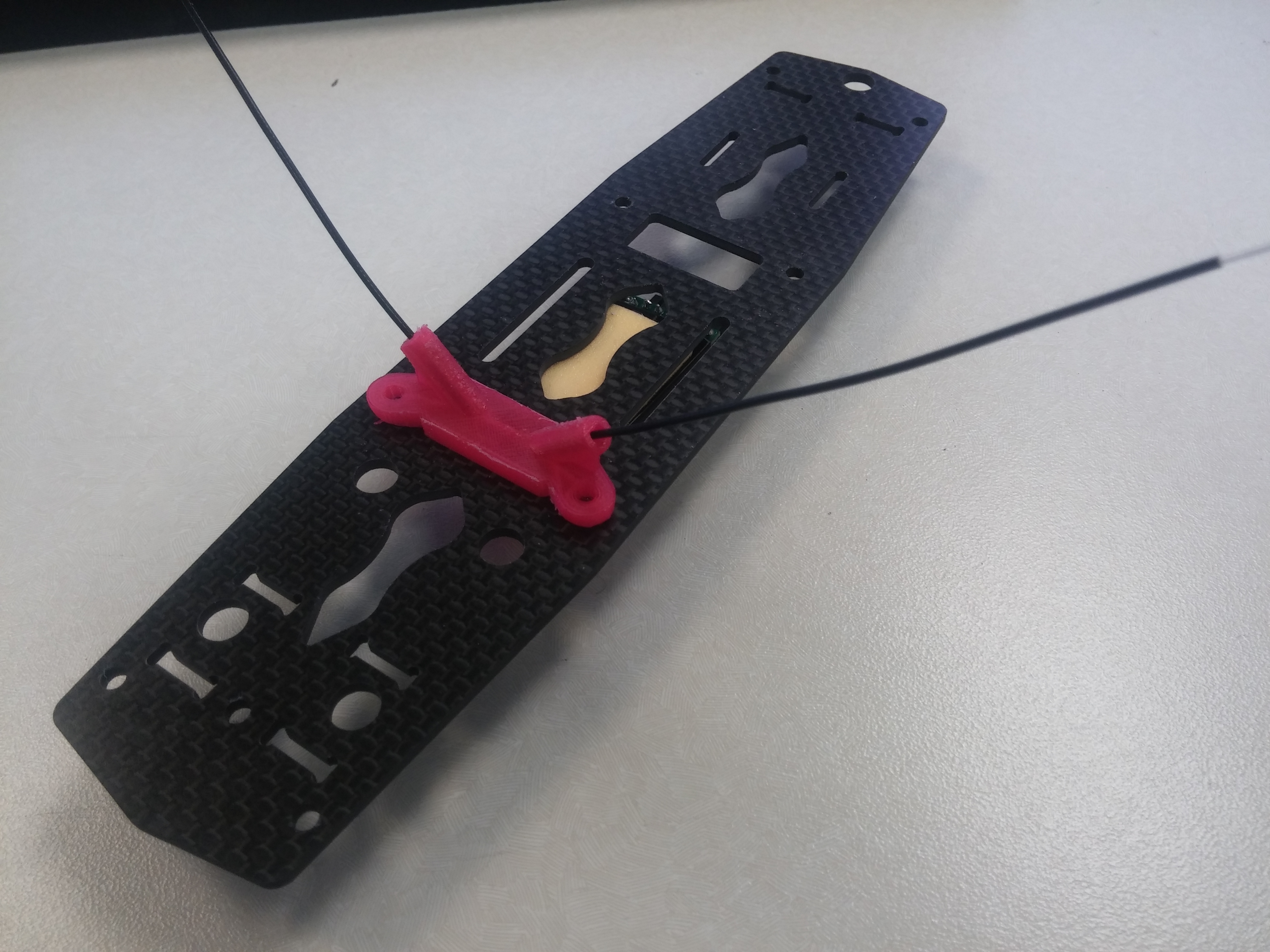Antenna V mount for ZMR250