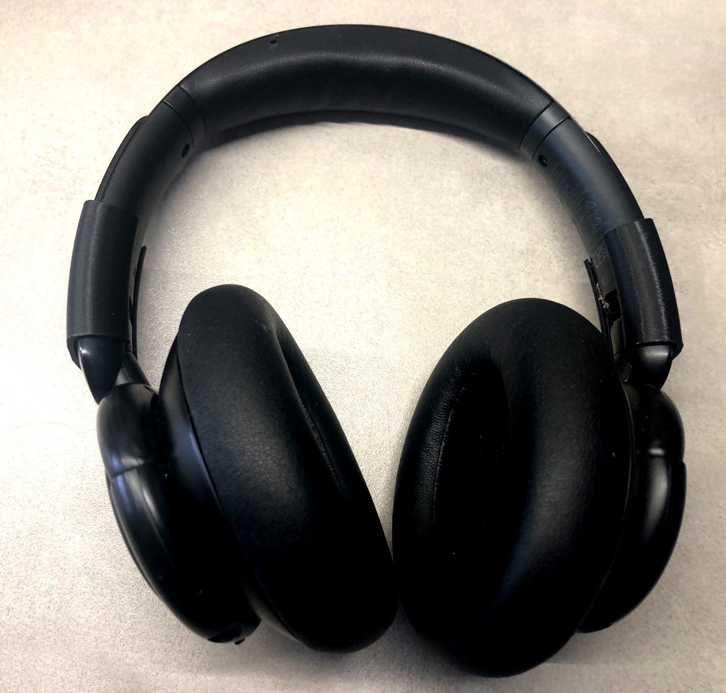 "Soundcore Life Q30" headphone reinforcement