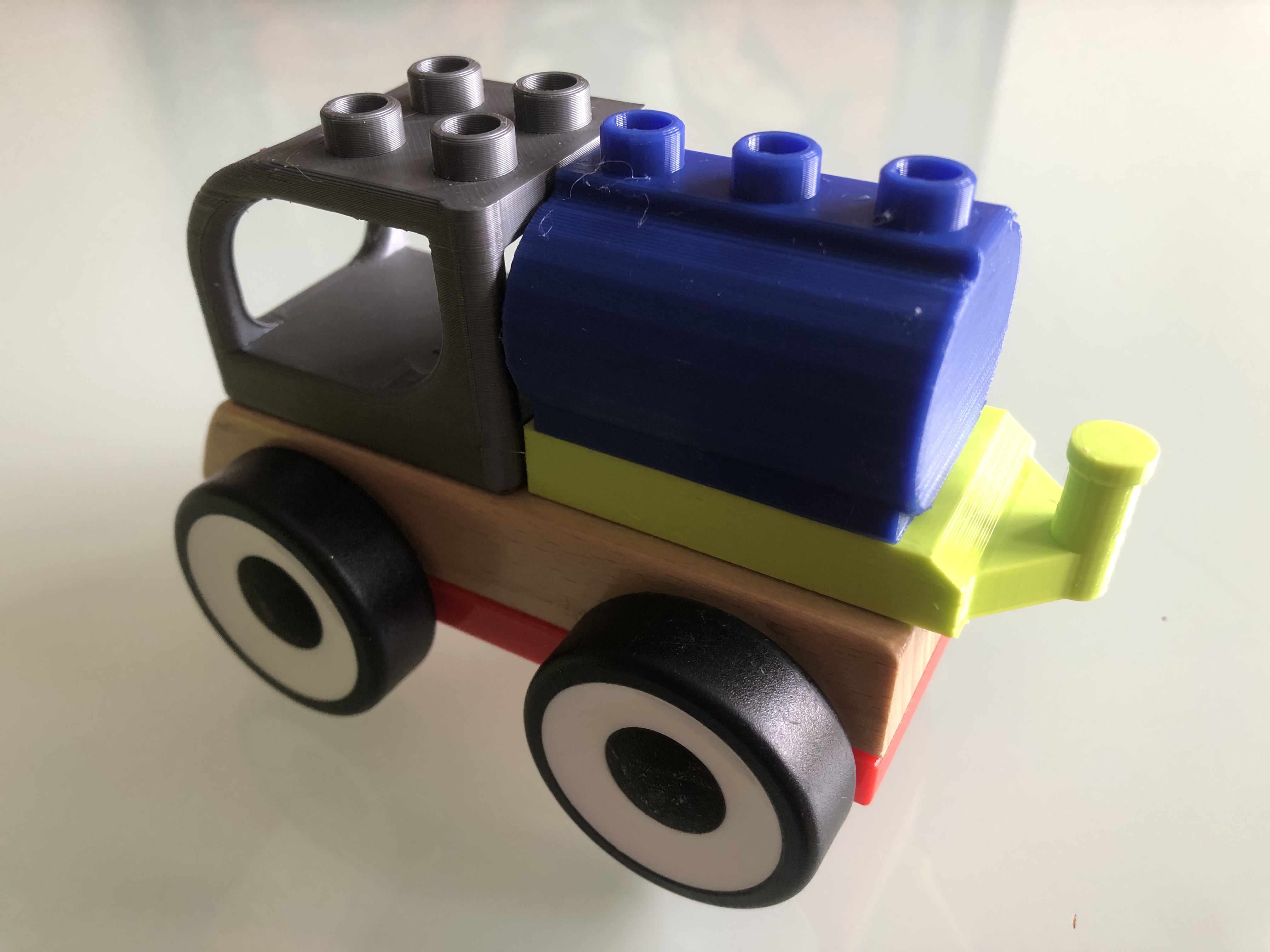 Lillabo Duplo tanker and coupler components