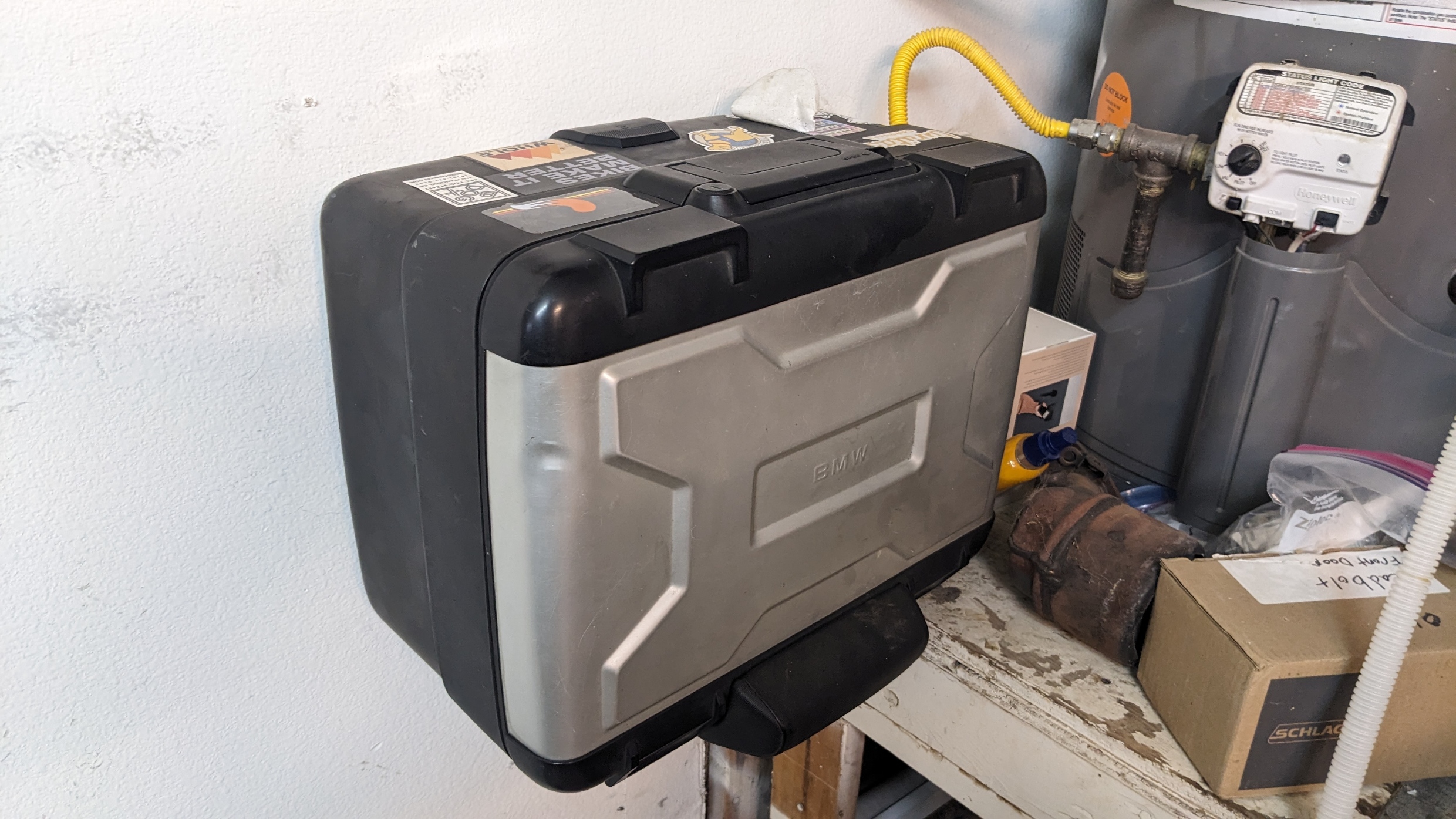R1200GS (2005) BMW Top Case Wall Mount