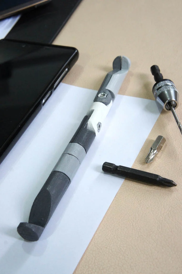 Daniel 's Multi - PEN  Pen + Phone stand + Hex key