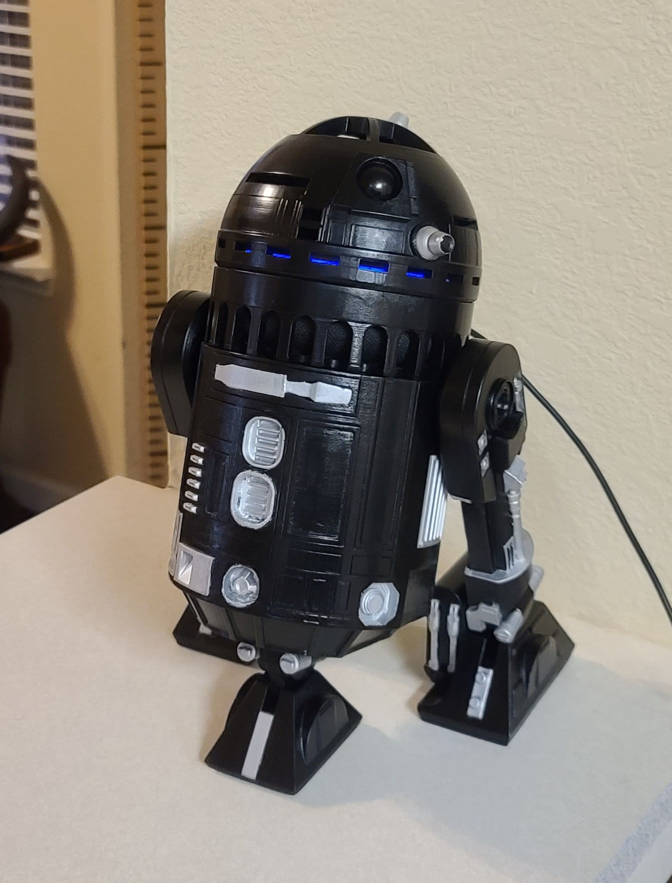 R2D2 Alexa Stand (Echo Gen 3)