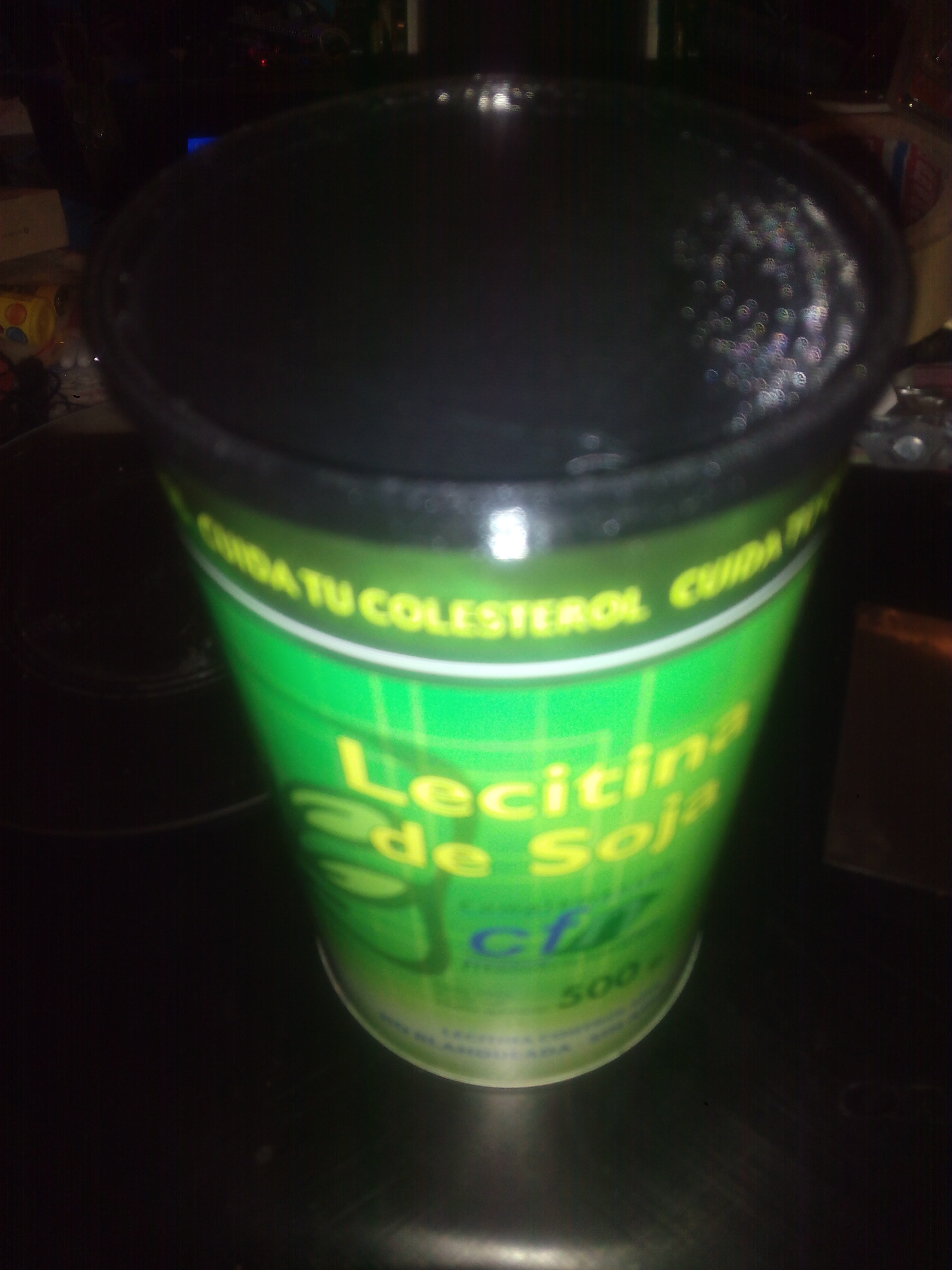 Tapa lata grande. Large tin lid?