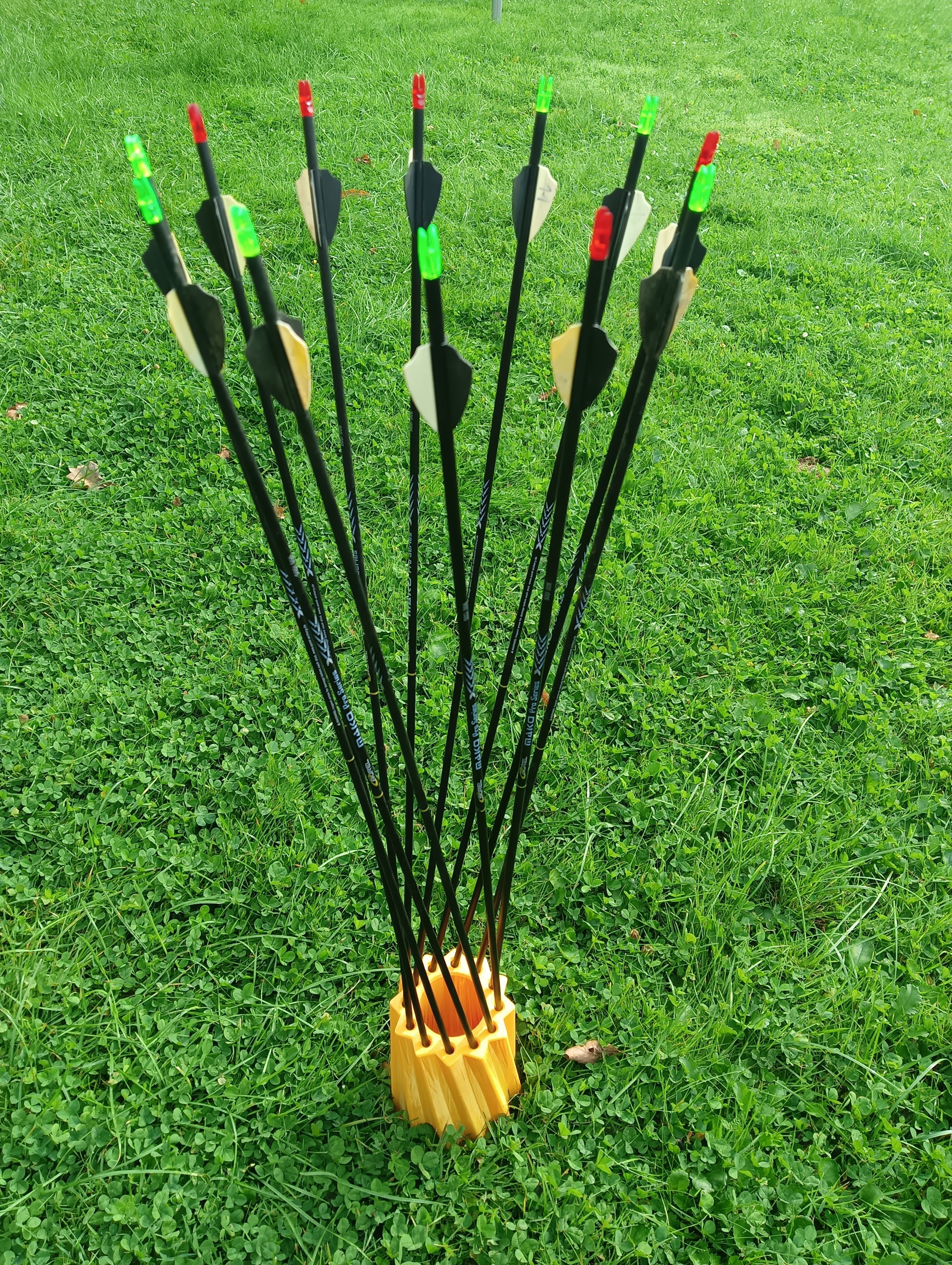 12-fach Pfeilhalter Bogensport 12-fold arrow holder for archery