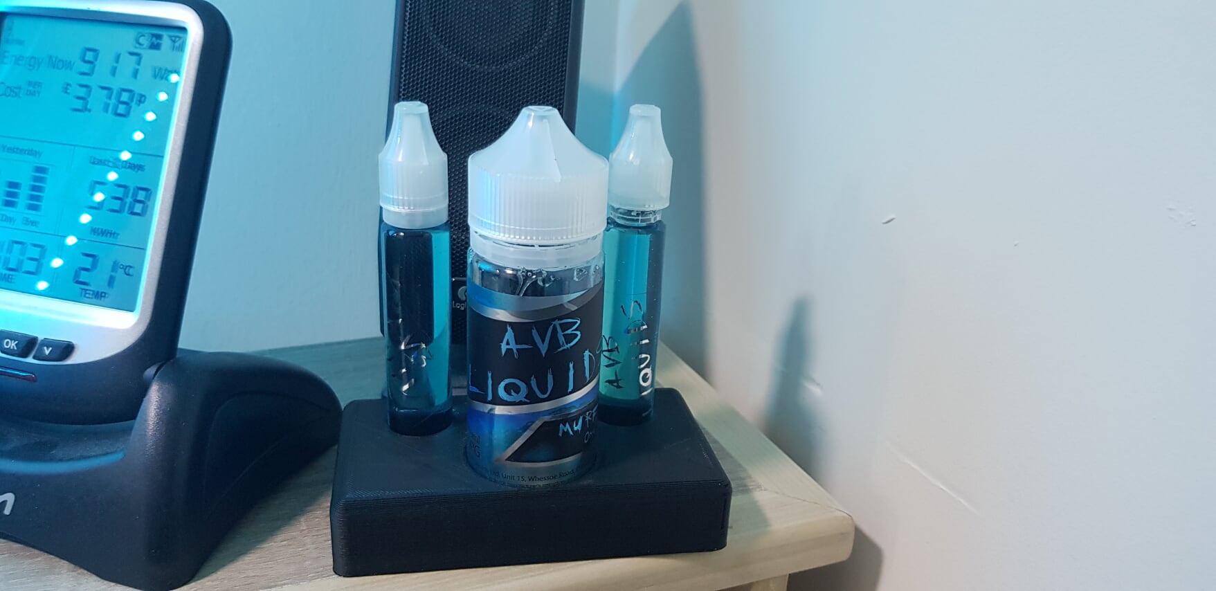 AVB Liquid Desk Holder