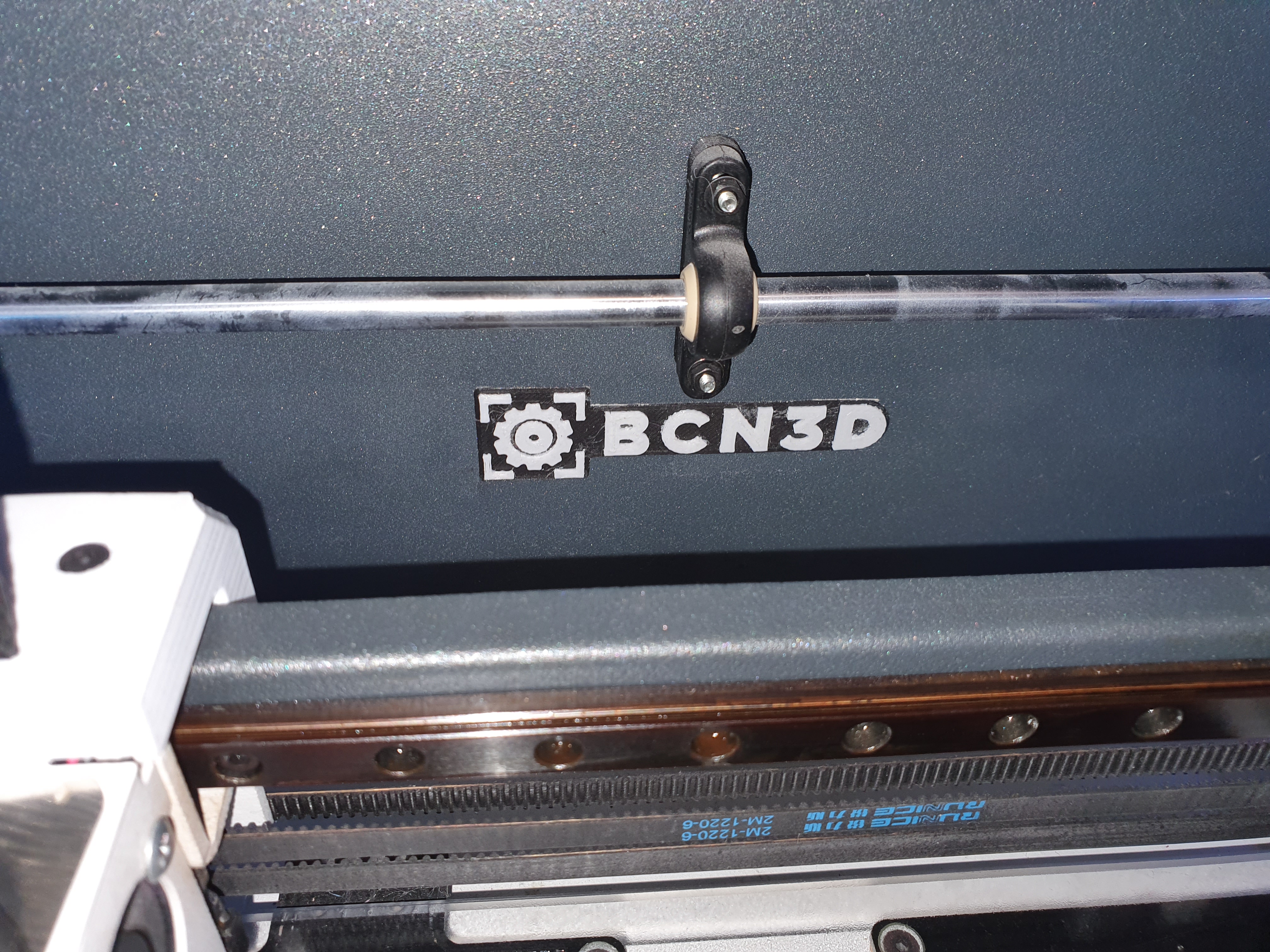 BCN3D logo for replace broken vinyl logo of BCN3D Sigma/SigmaX 3D printers. Simple and dual extruder versions.
