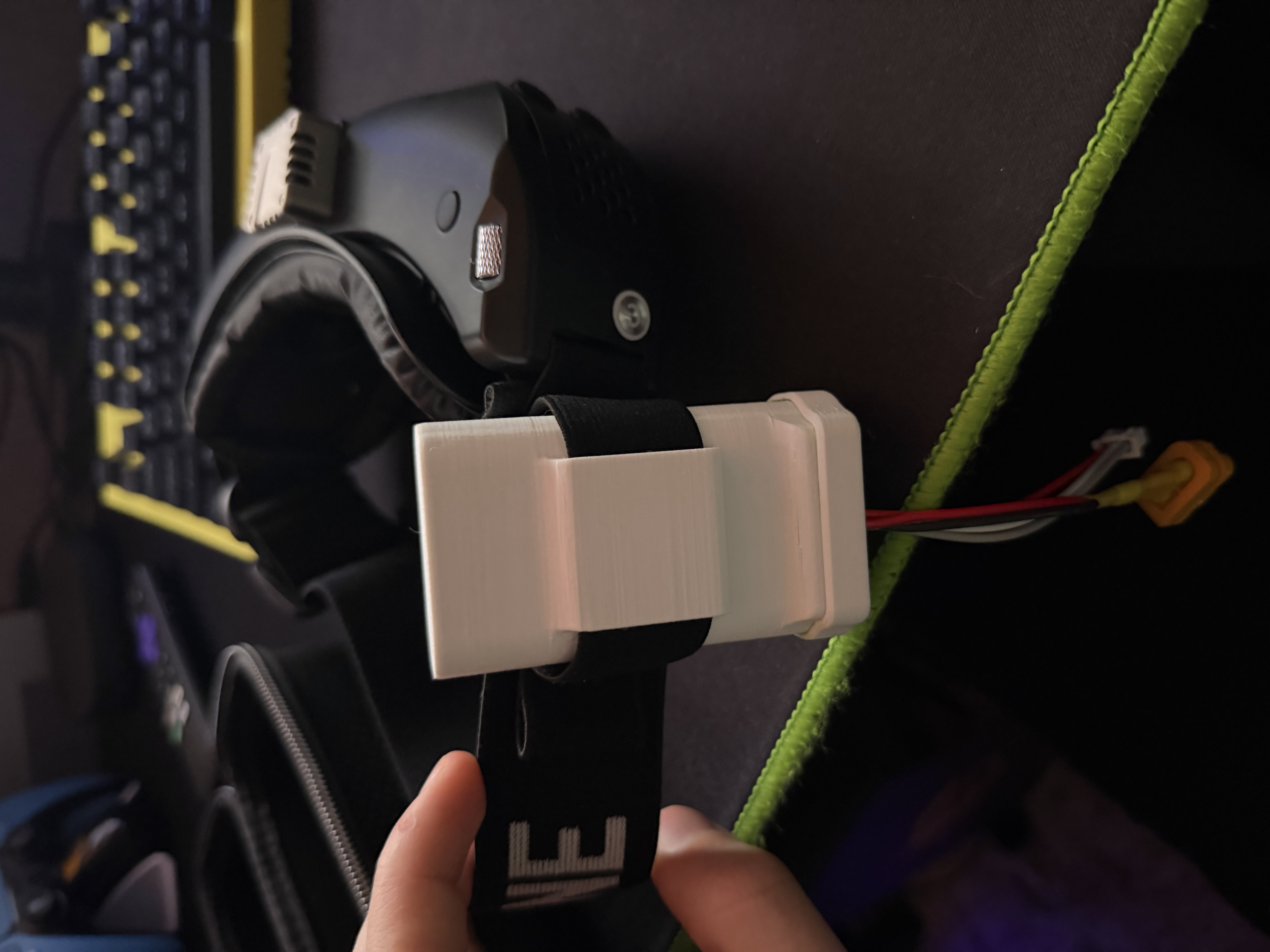 2S 21700 Li-ion battery case designed specifically for FPV goggles Skyzone SKY04O Pro