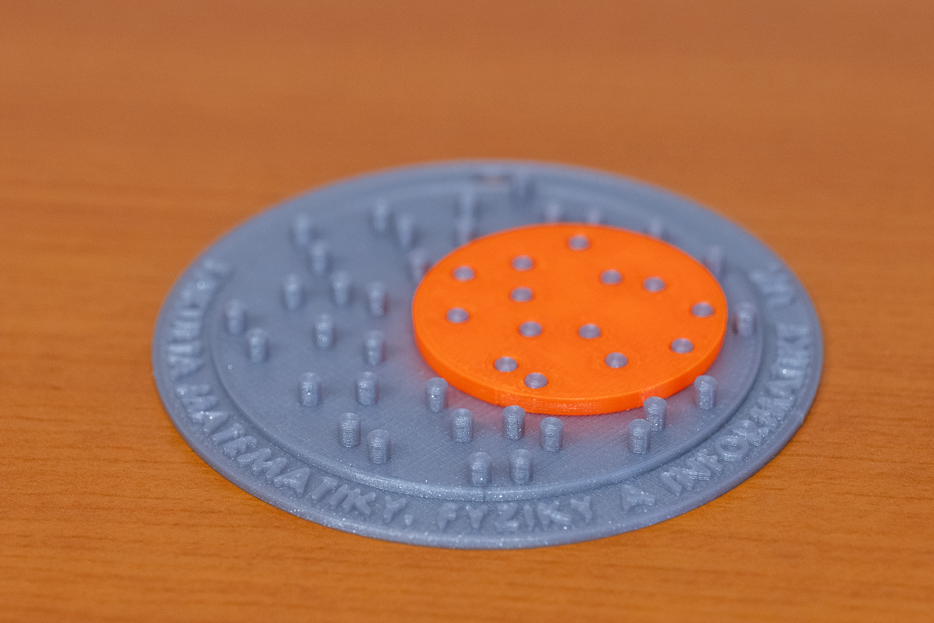 Dot logic puzzle | Bodkovy hlavolam