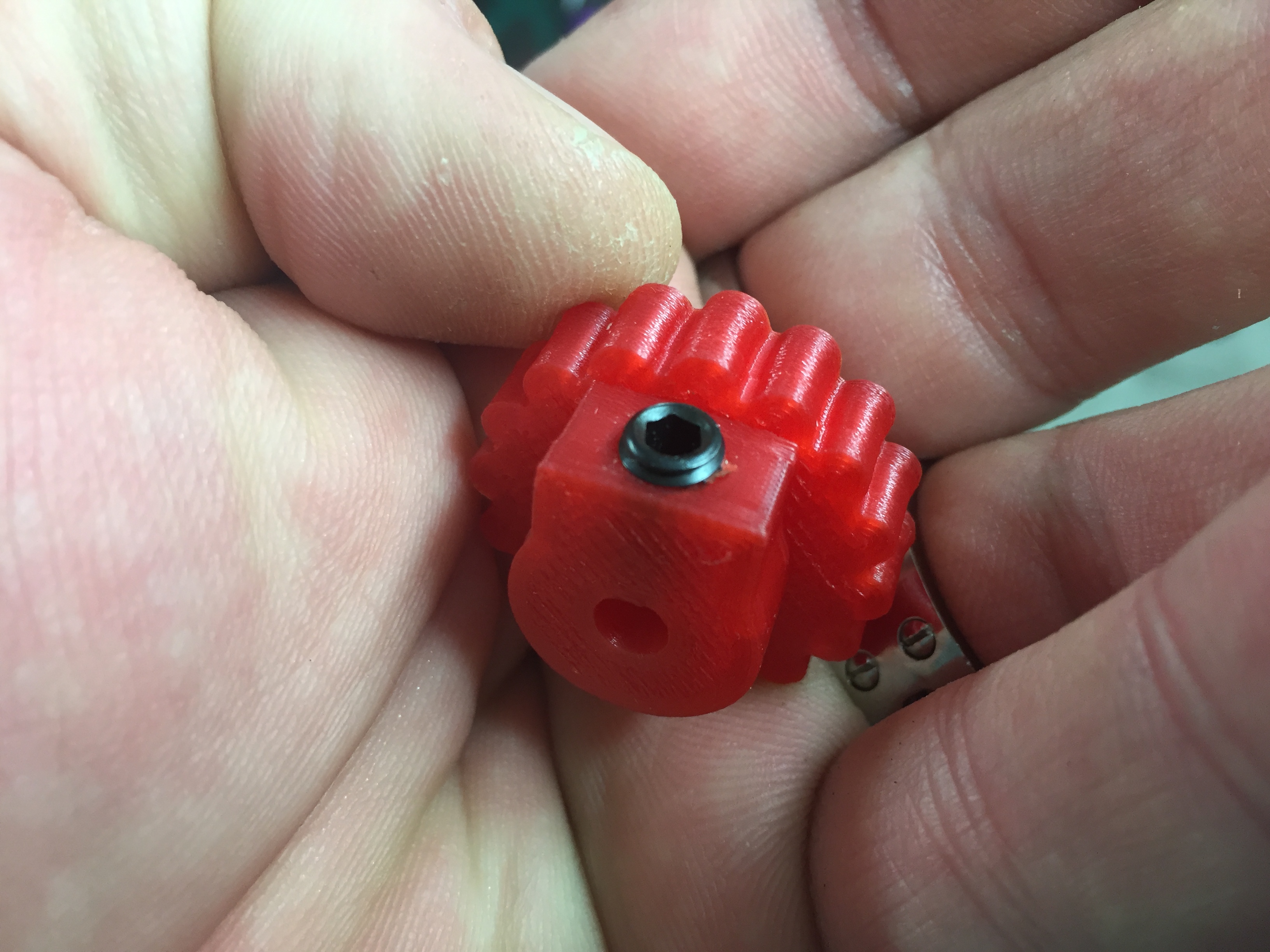 Extrusion knob with M6/M4 screw