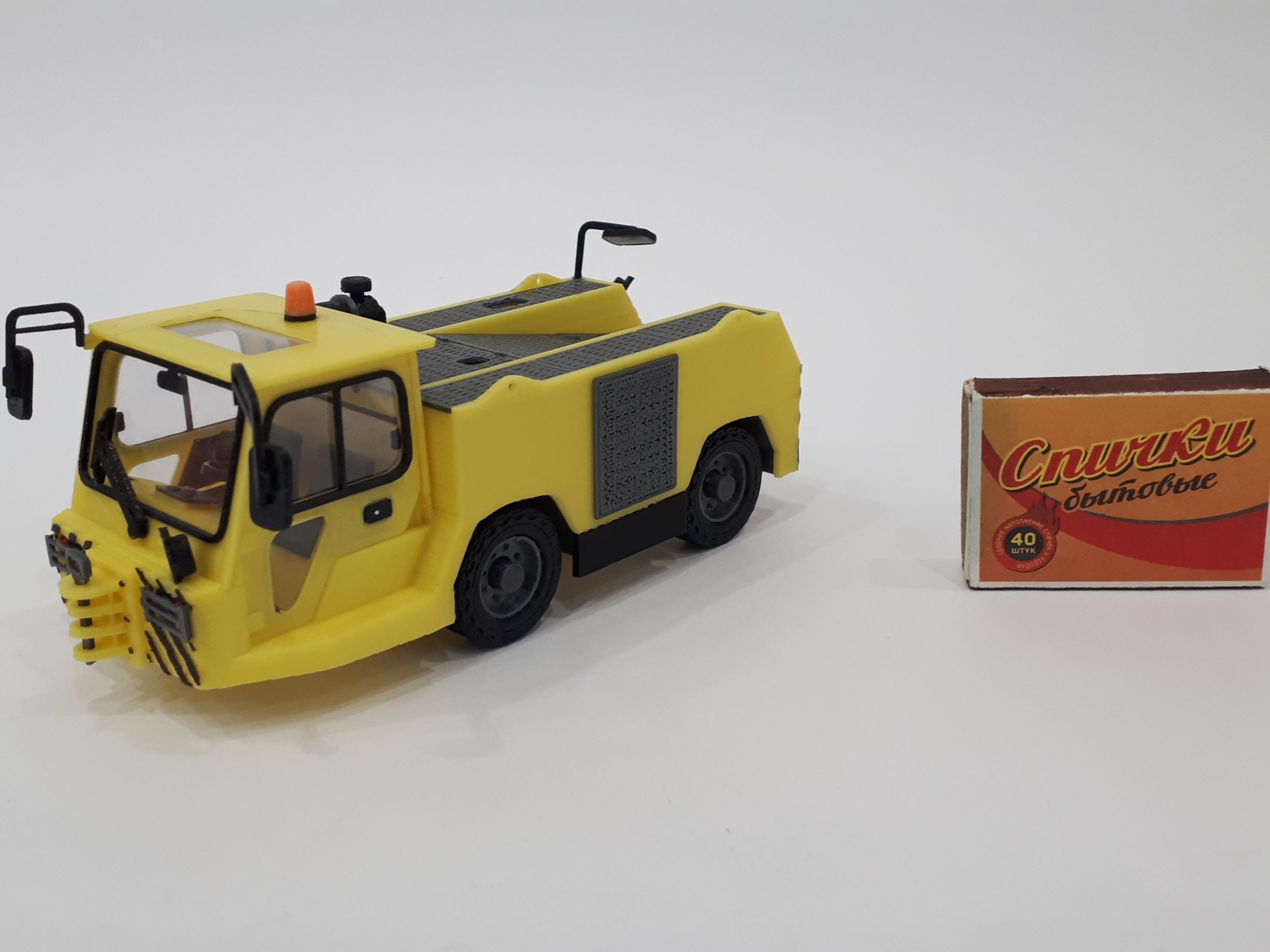 Airfield towing tractor TMX-60. Model 1:28 fillament print v.3