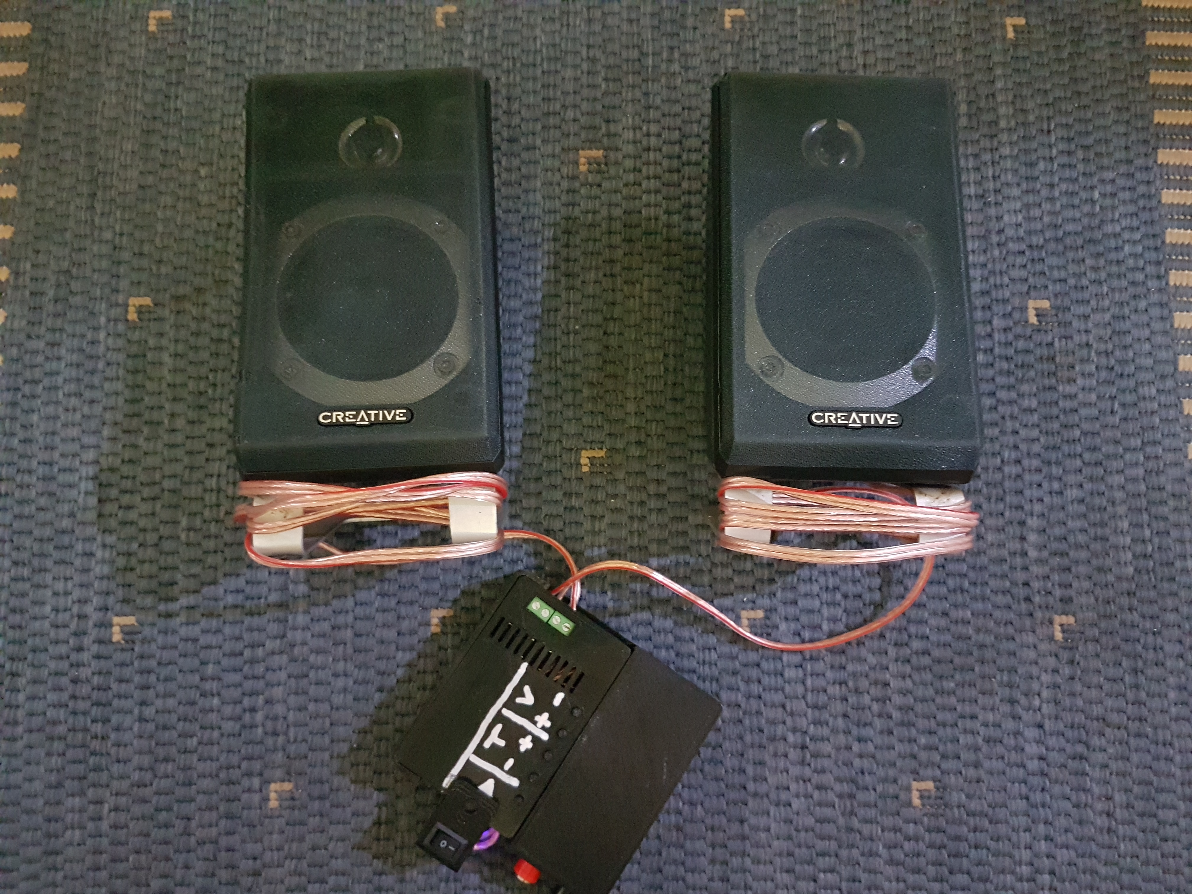 Battery Mod for my TDA7492P bluetooth Amplifier case (my Setup got more than 10h runtime) -- Batterie Mod für mein TDA7492P bluetooth Verstärker Gehäuse (mit meinem Setup >10h Laufzeit)