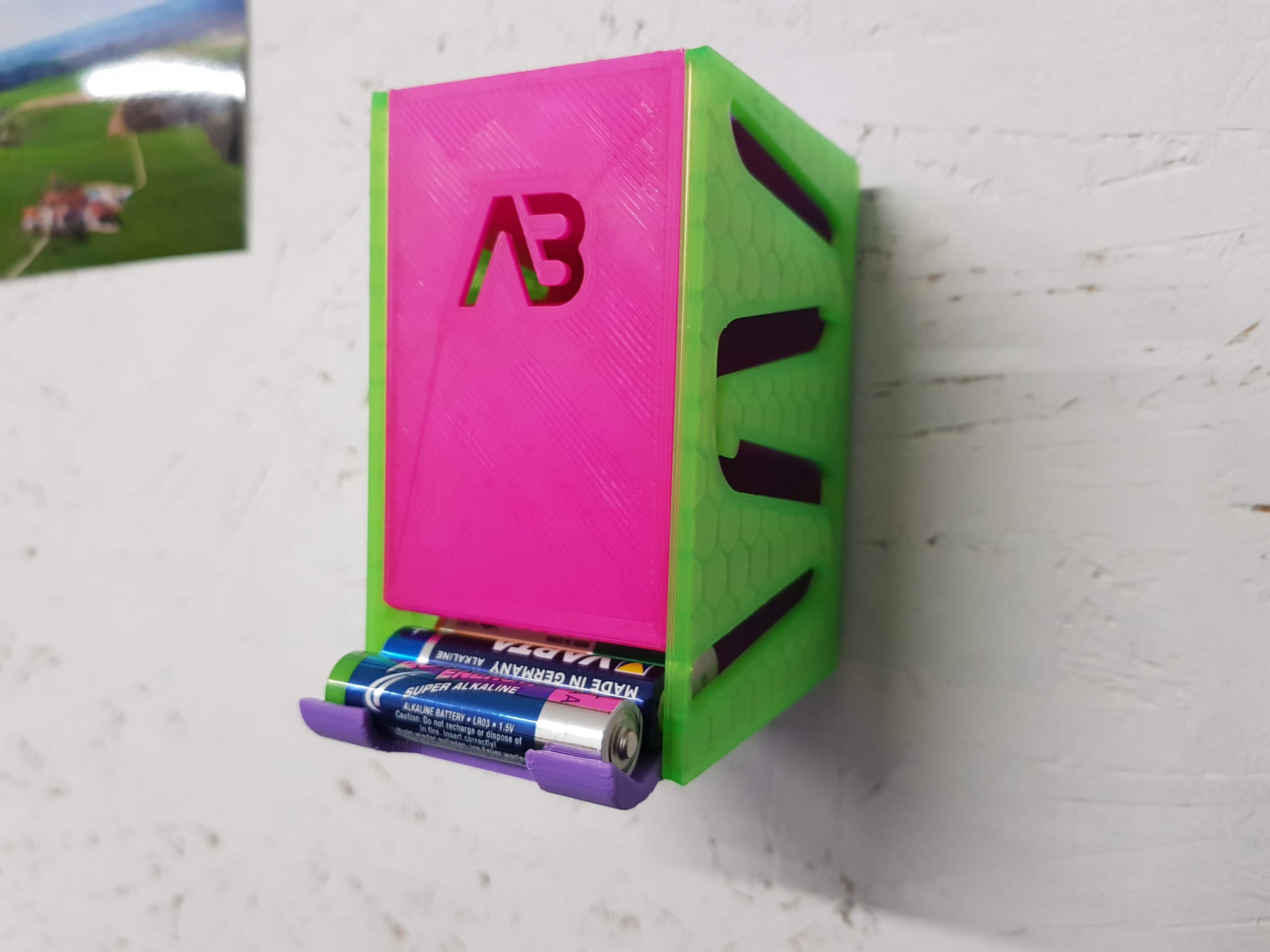 Battery dispenser for AAA Micro V2 (Batteriespender)