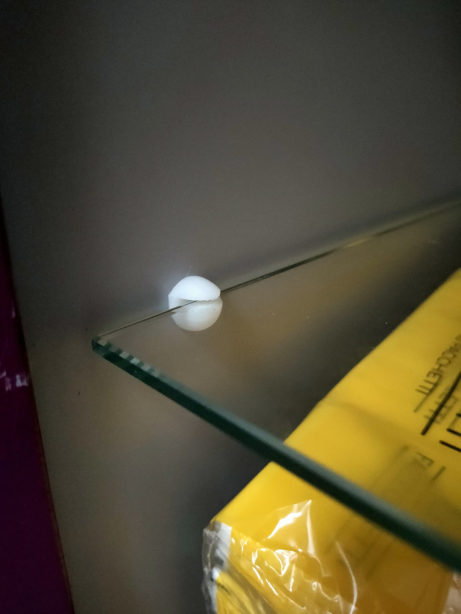 Gancio mensola in vetro
