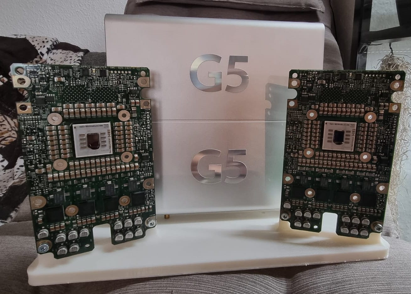 PowerMac CPU Display Stand