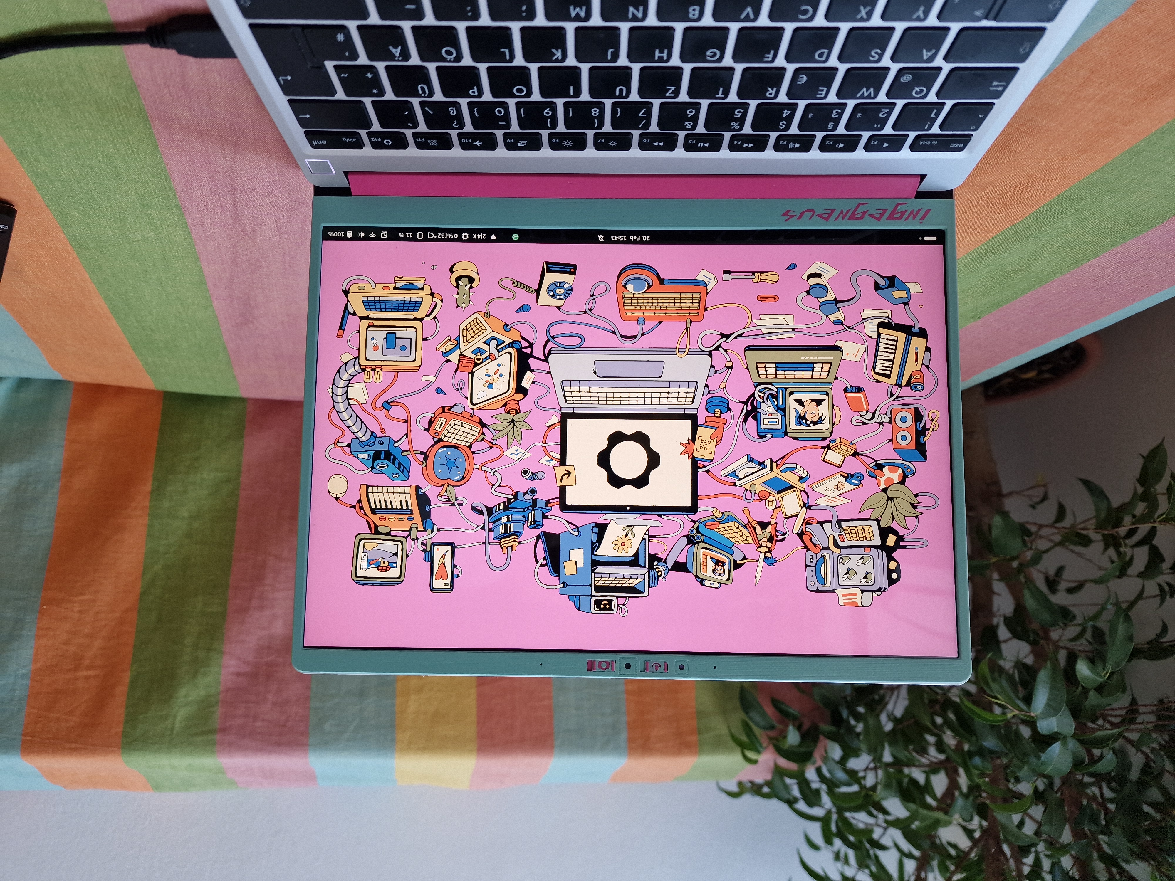 custom framework laptop bezel