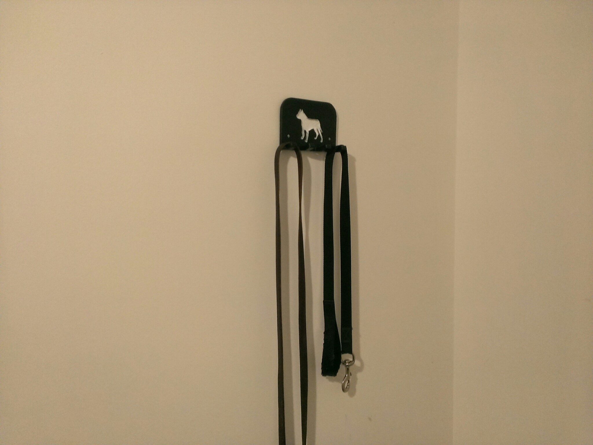 Pitbull Leash Holder
